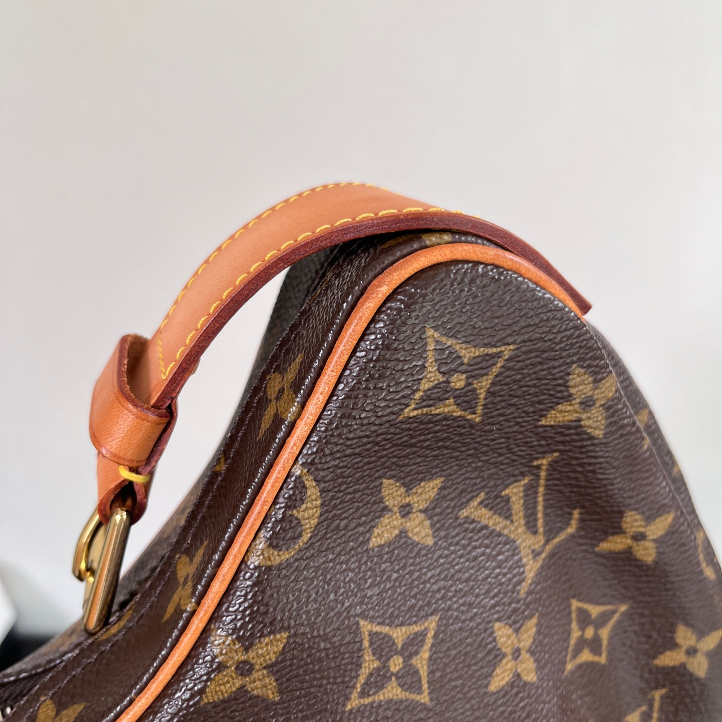 Louis Vuitton Vintage Croissant MM Shoulder Bag