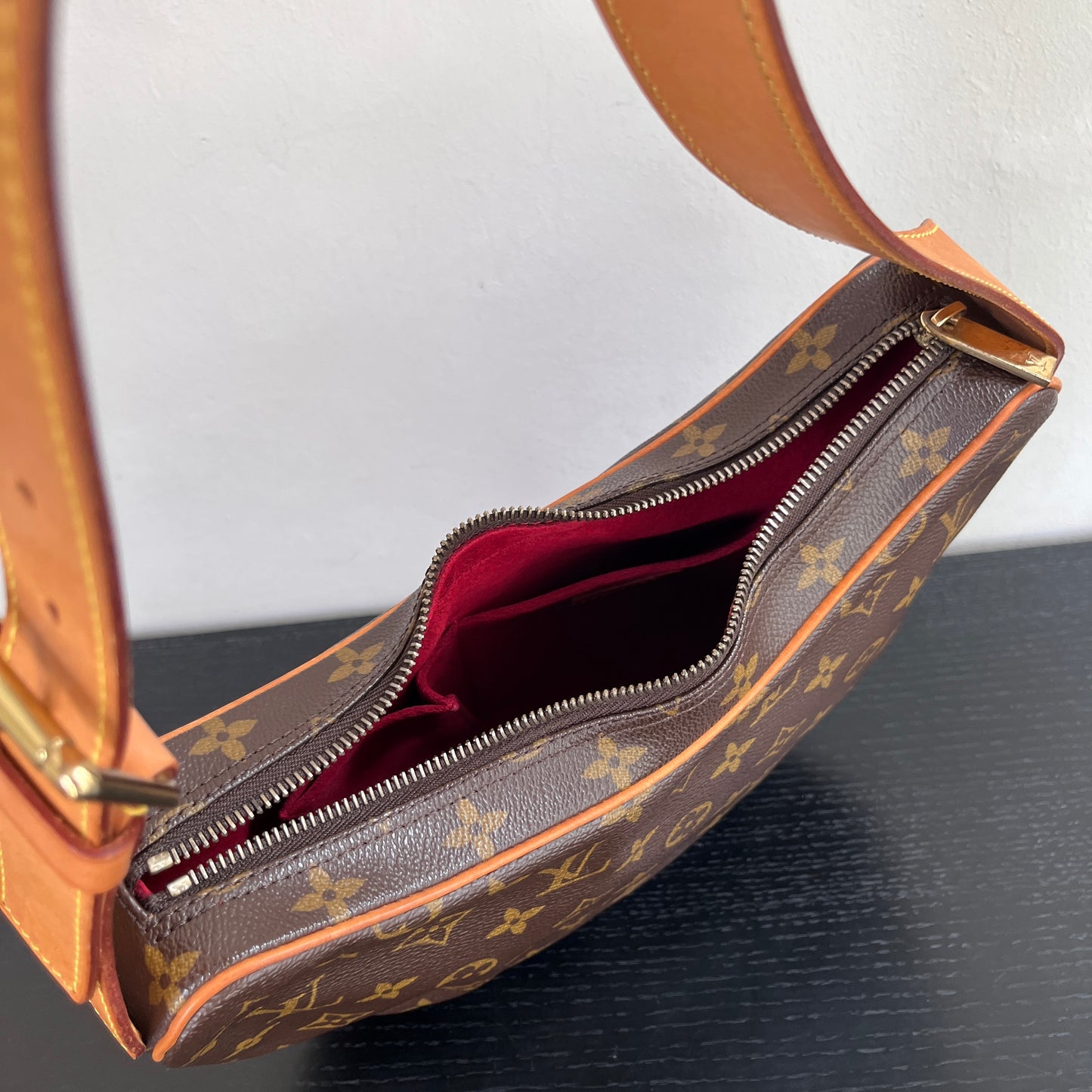 Louis Vuitton Vintage Croissant MM Shoulder Bag