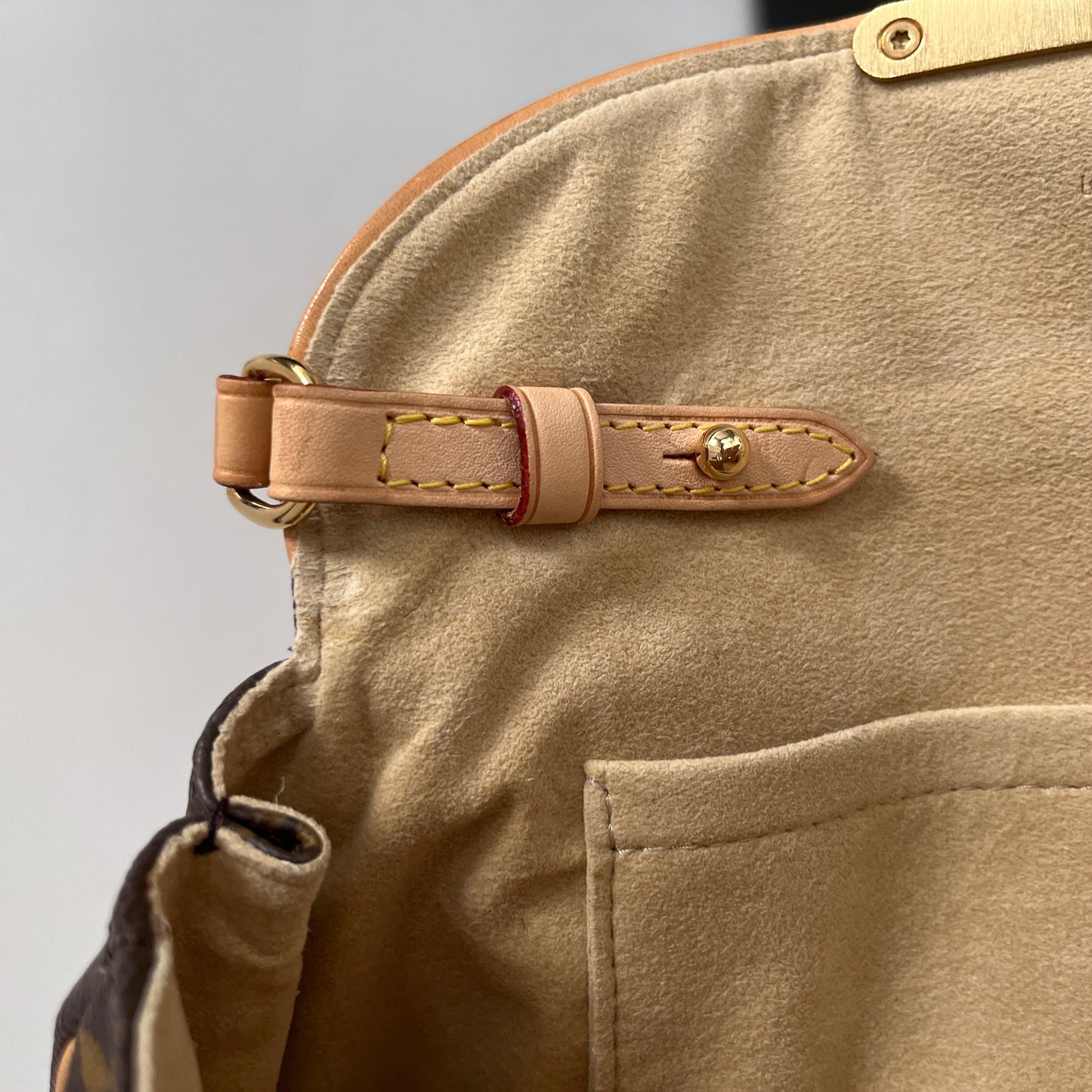 Louis Vuitton Beverly PM Shoulder Bag
