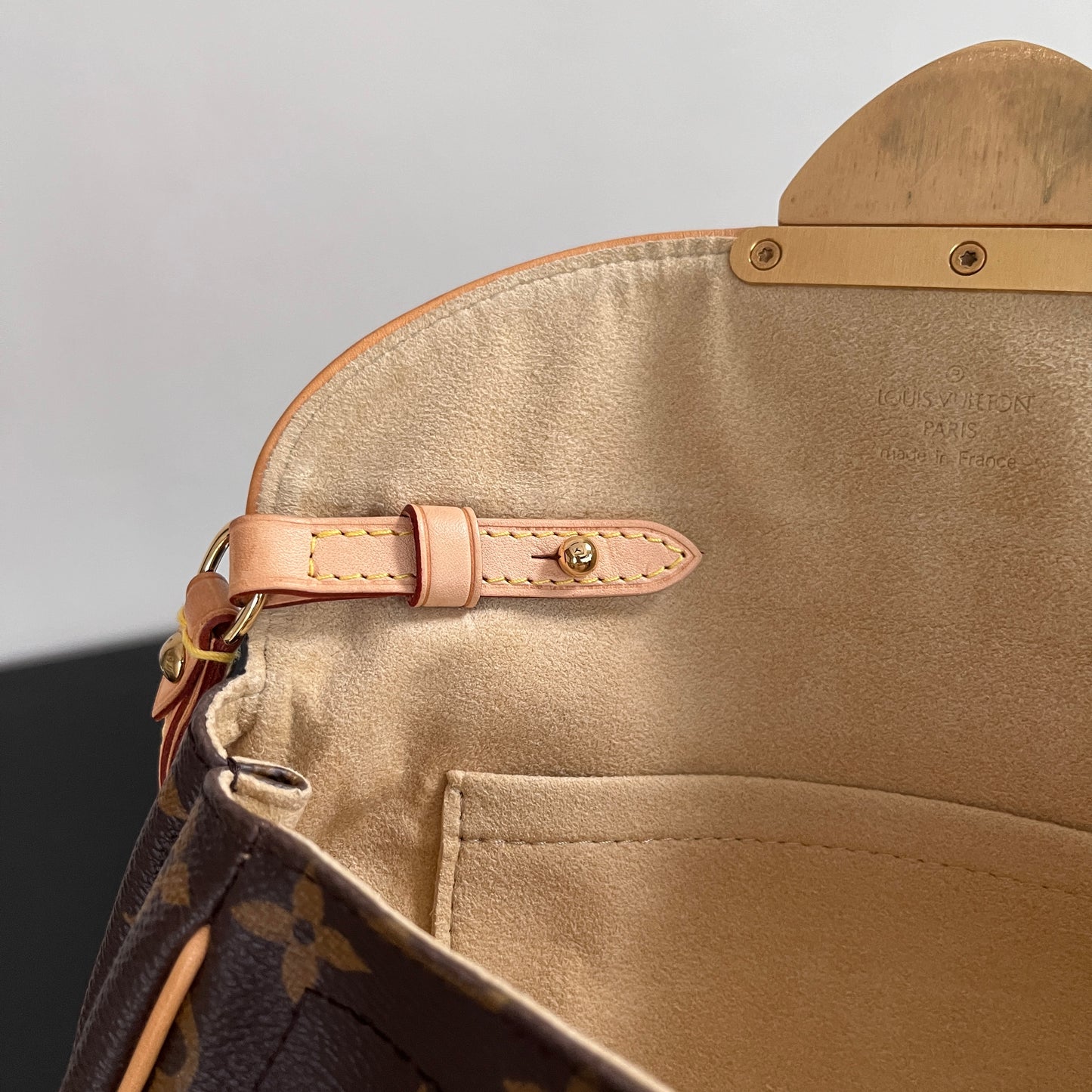 Louis Vuitton Beverly PM Shoulder Bag