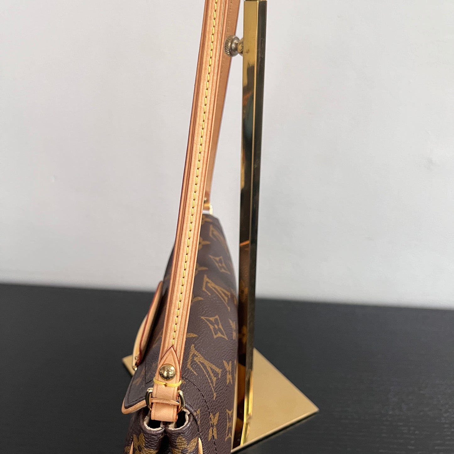Louis Vuitton Beverly PM Shoulder Bag