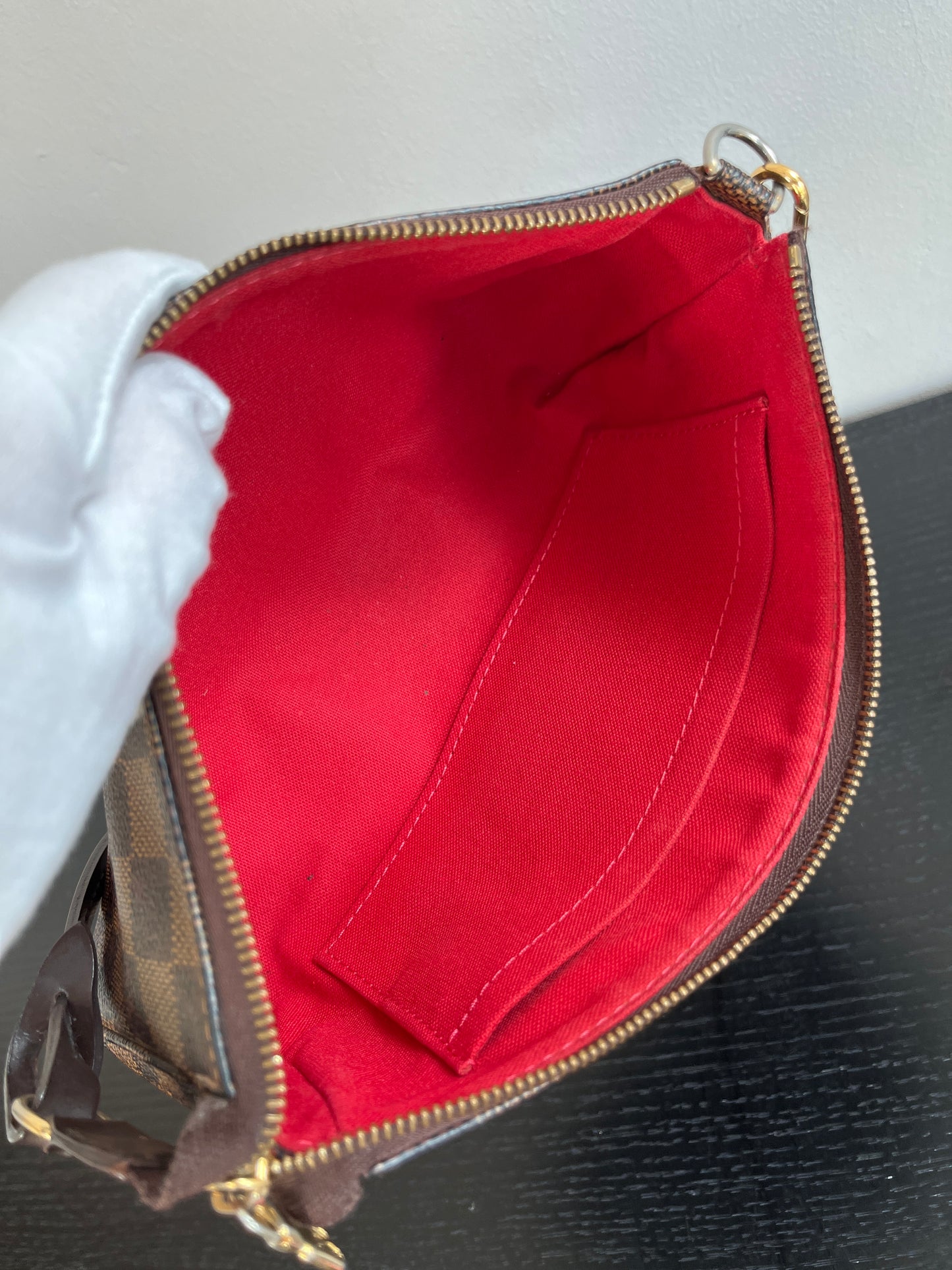 Louis Vuitton Damier Ebene Pochette