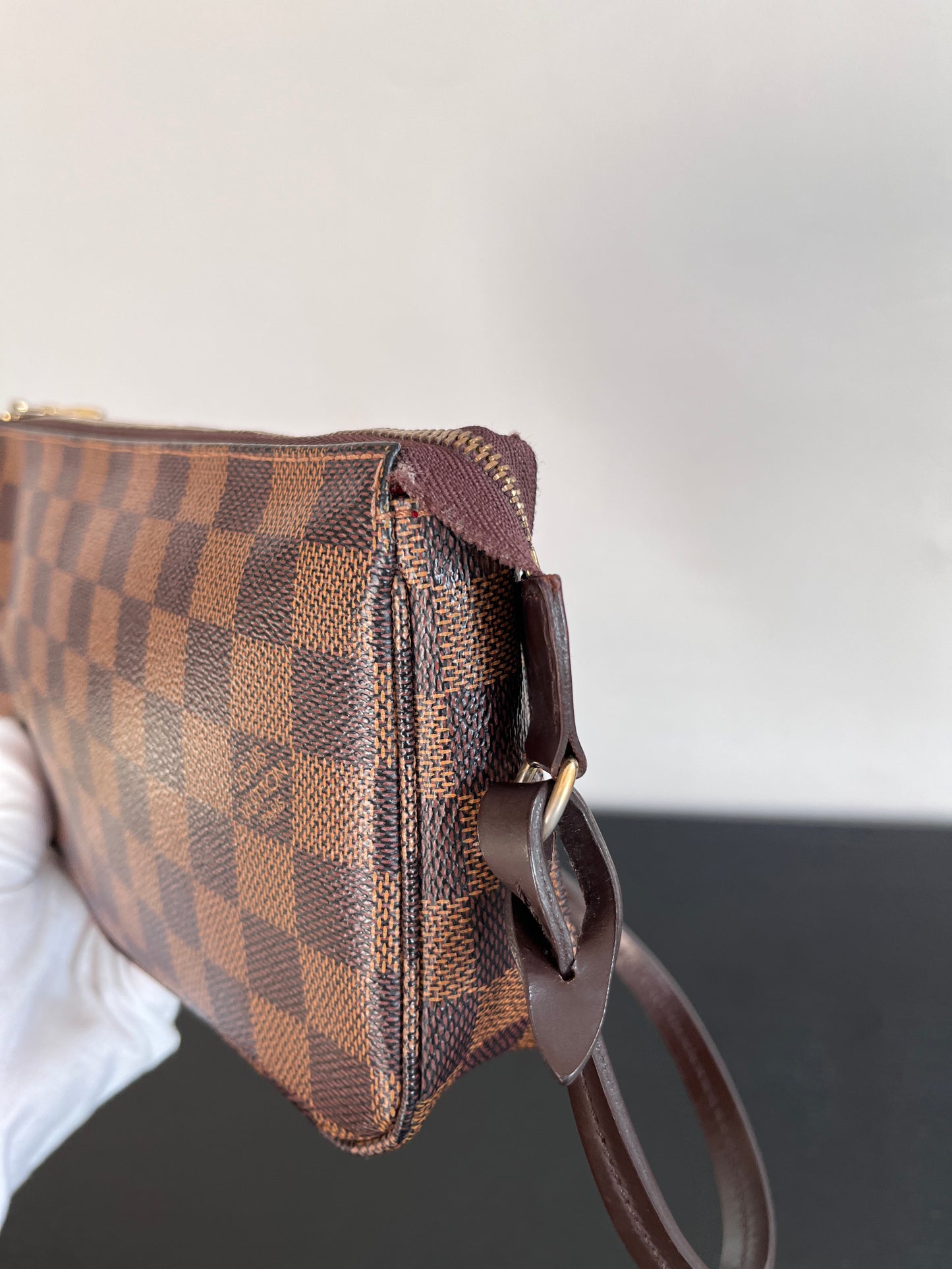 Louis Vuitton Damier Ebene Pochette