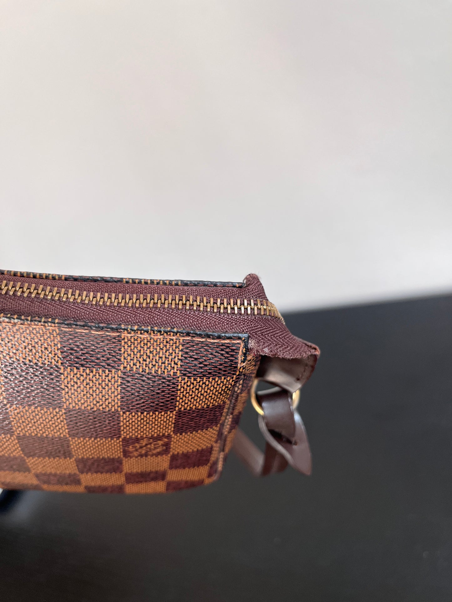Louis Vuitton Damier Ebene Pochette