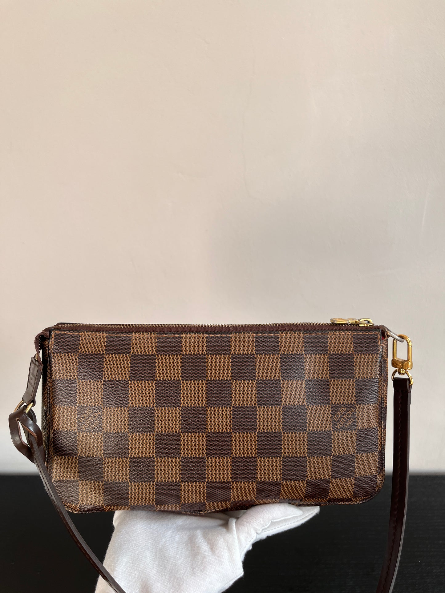 Louis Vuitton Damier Ebene Pochette