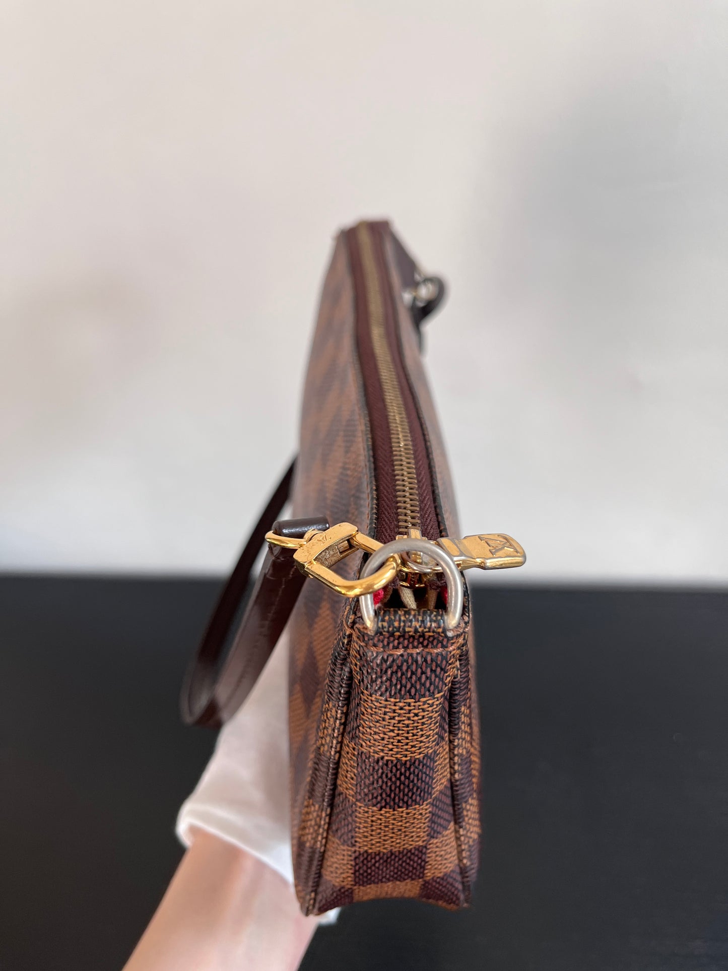 Louis Vuitton Damier Ebene Pochette