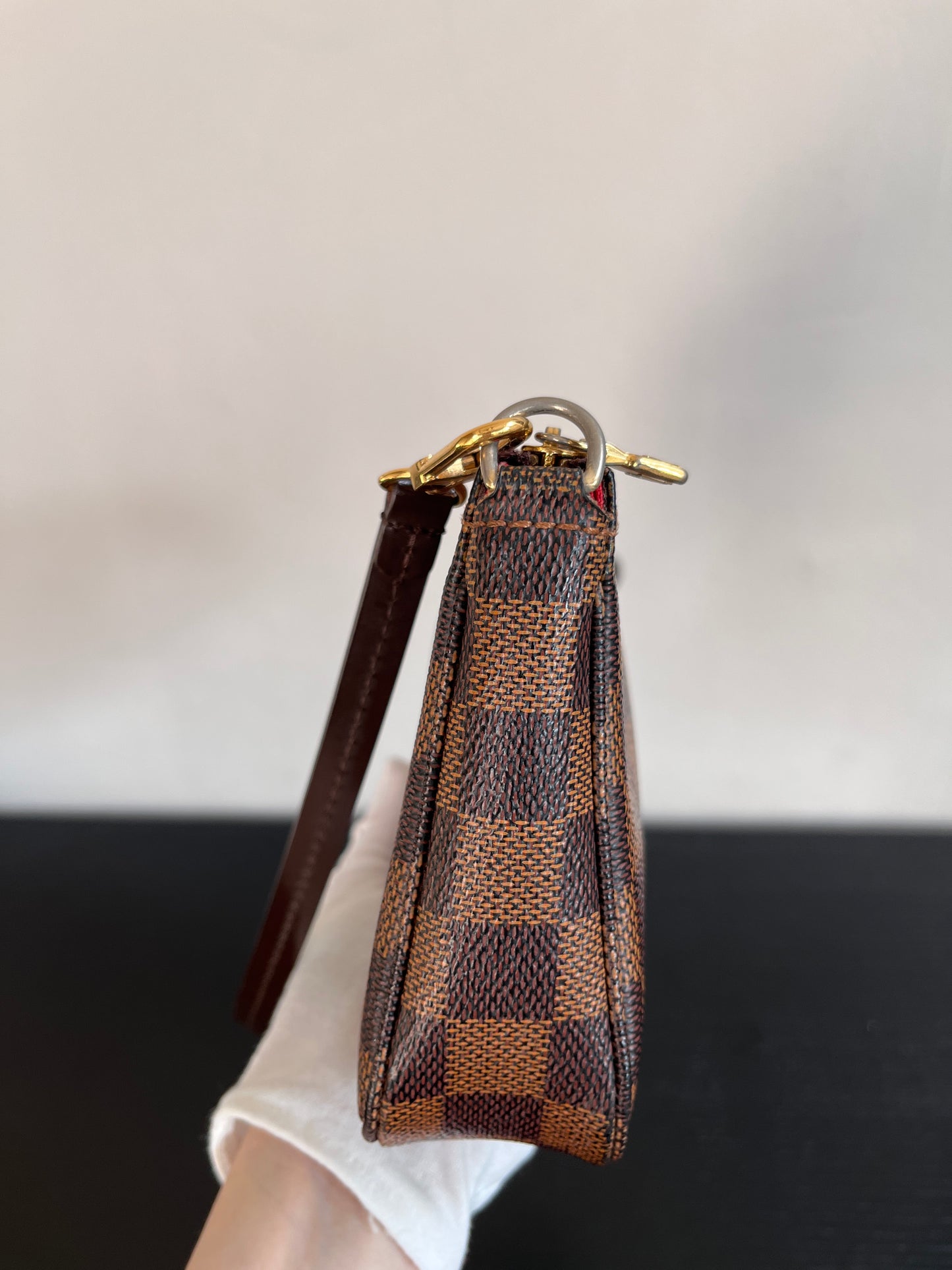 Louis Vuitton Damier Ebene Pochette