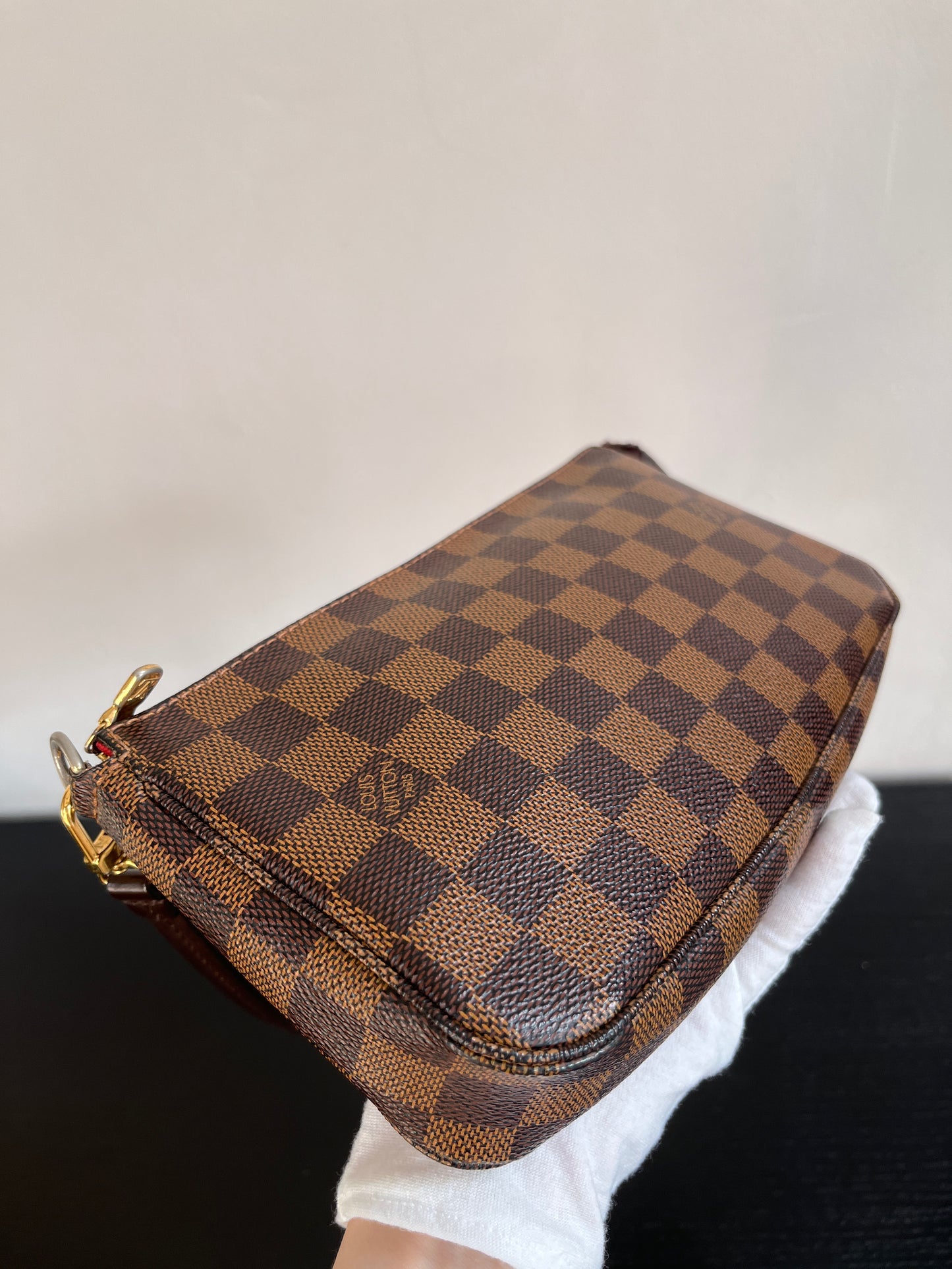 Louis Vuitton Damier Ebene Pochette