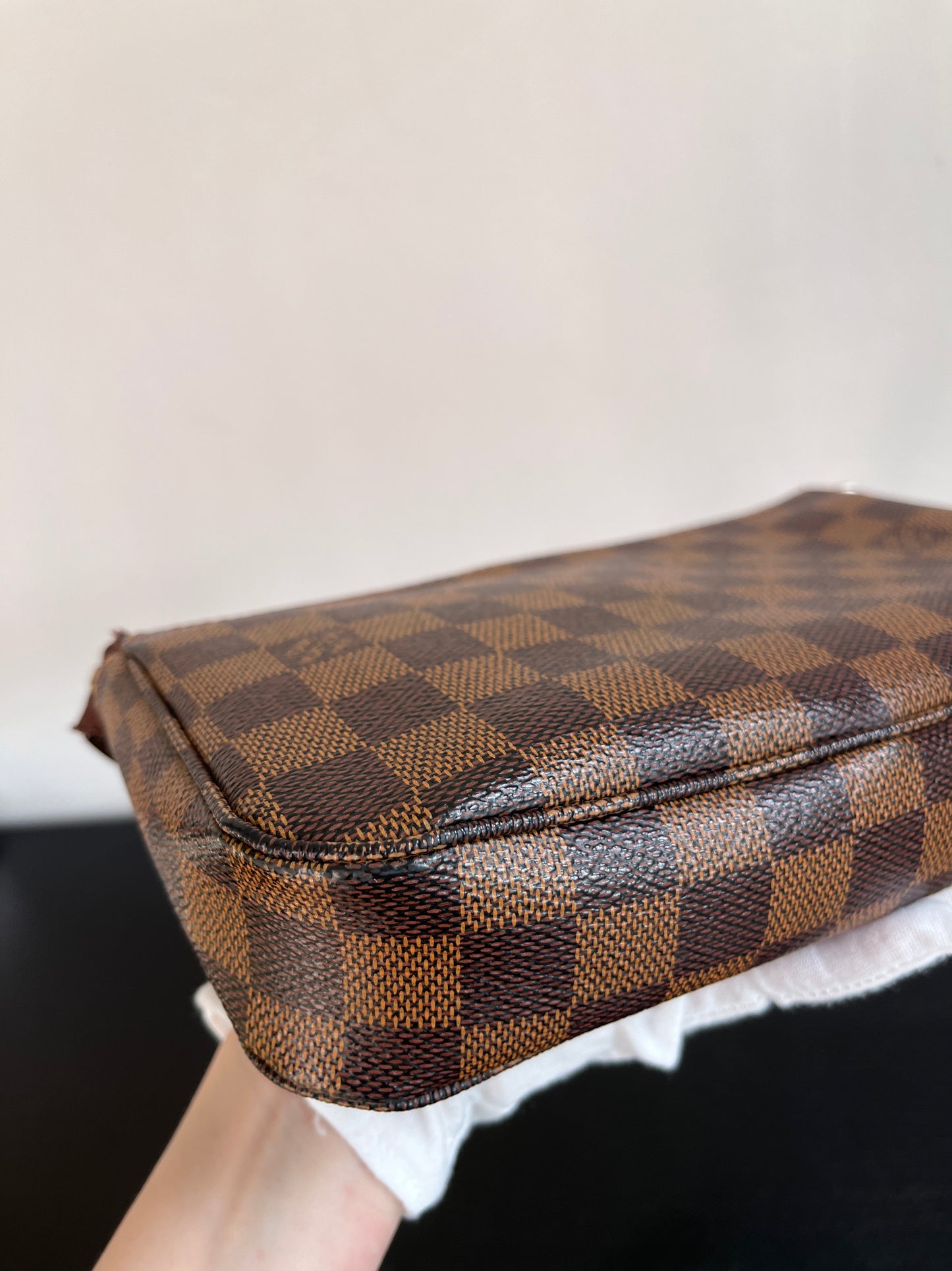 Louis Vuitton Damier Ebene Pochette