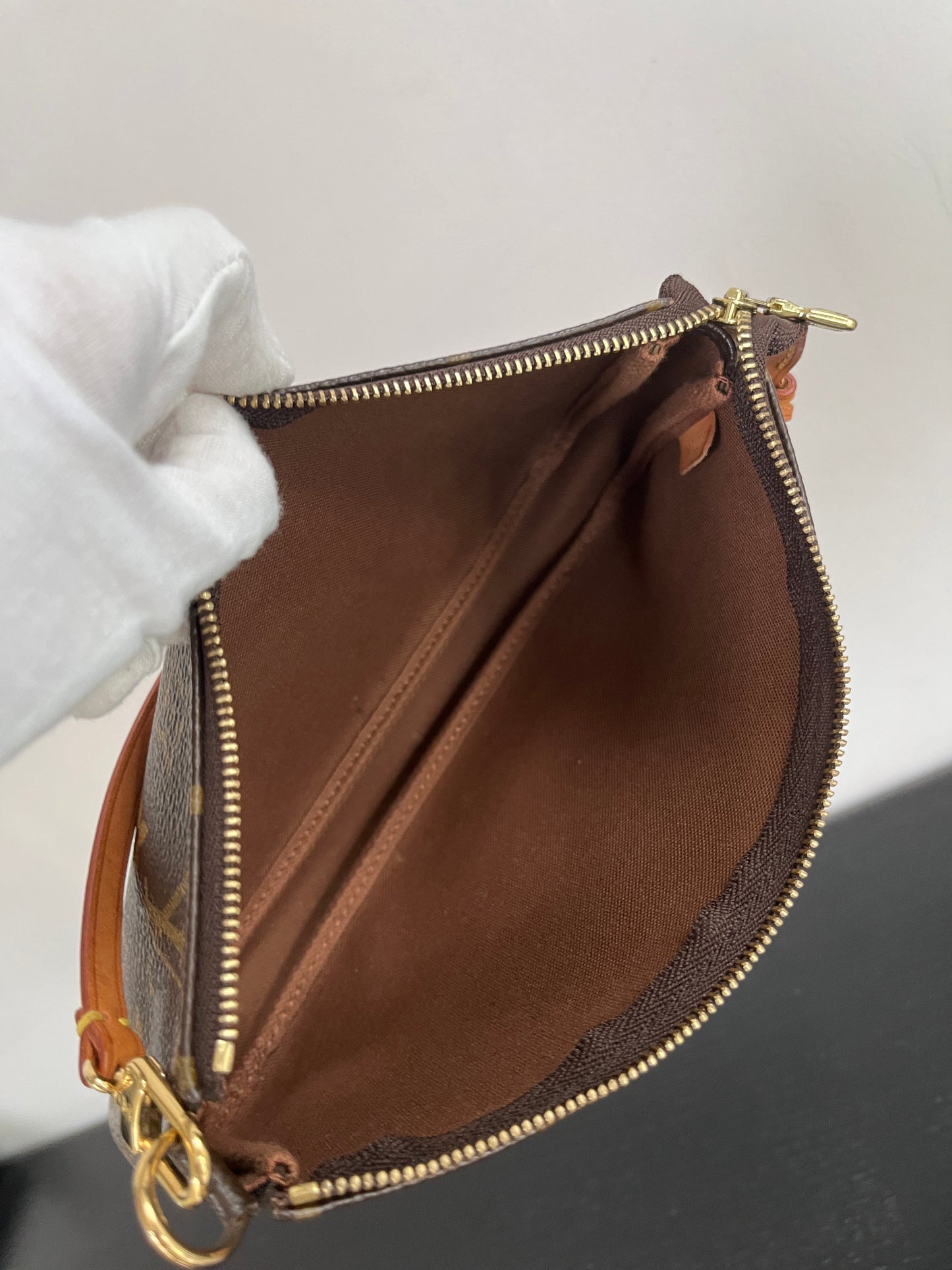 Louis Vuitton Vintage Pochette Monogram