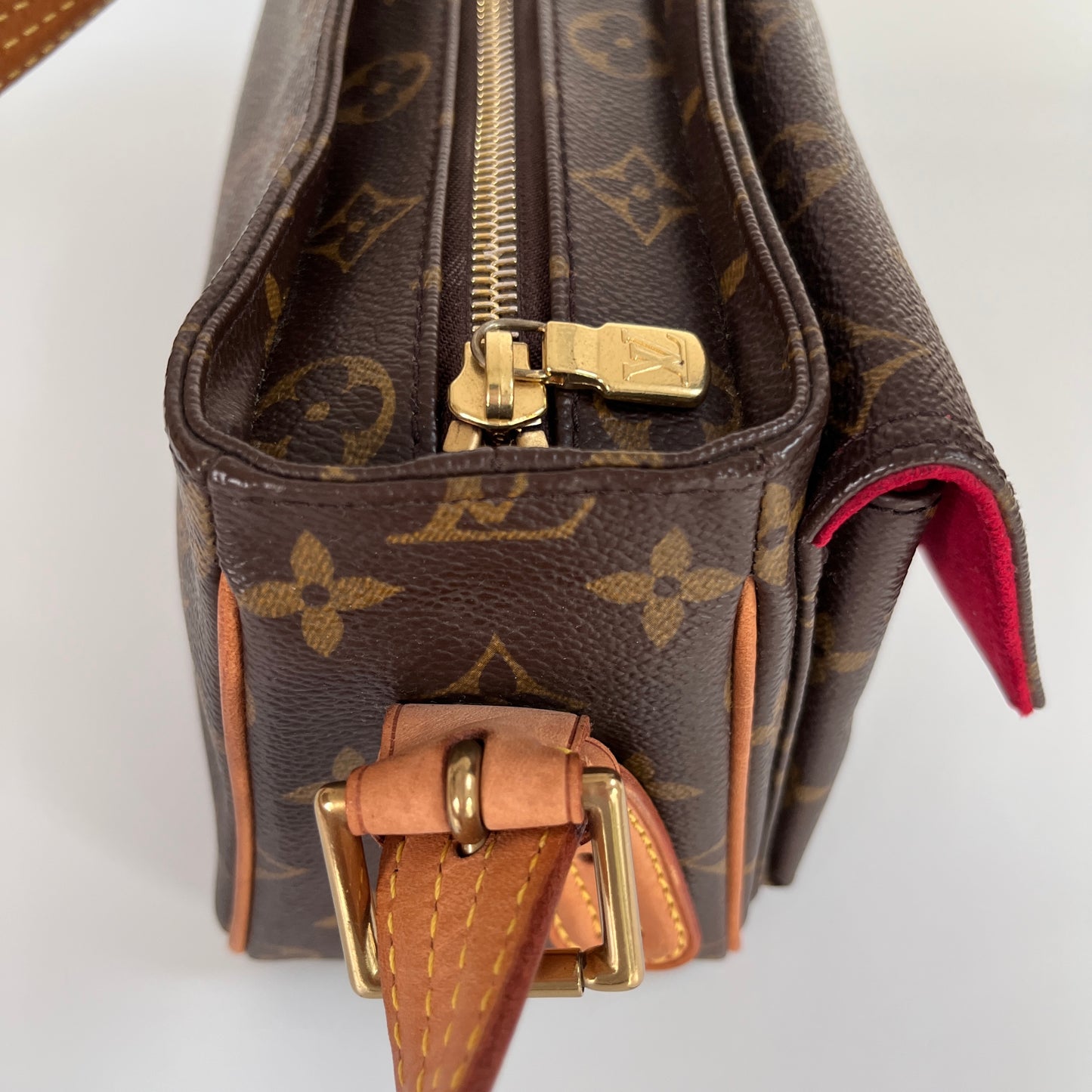 Louis Vuitton Vintage Viva Cite MM Shoulder Bag