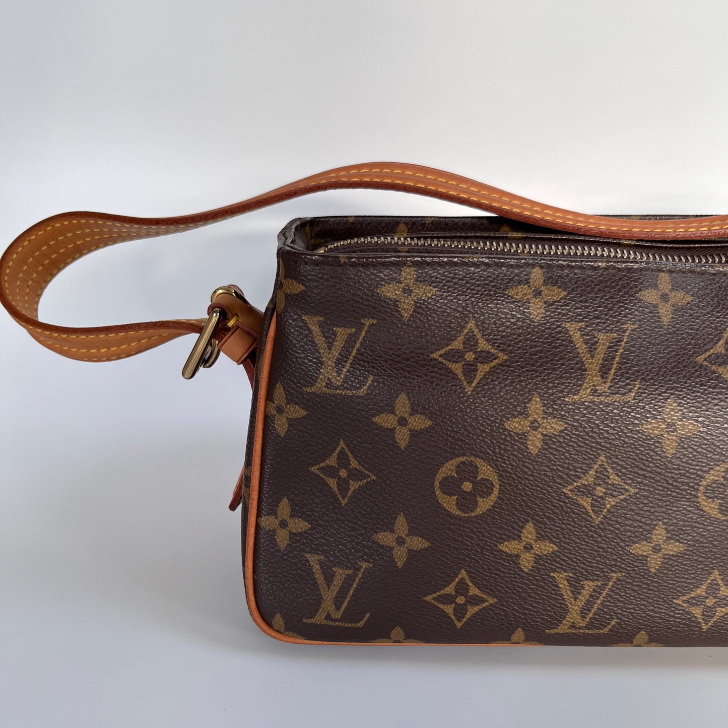 Louis Vuitton Vintage Viva Cite MM Shoulder Bag