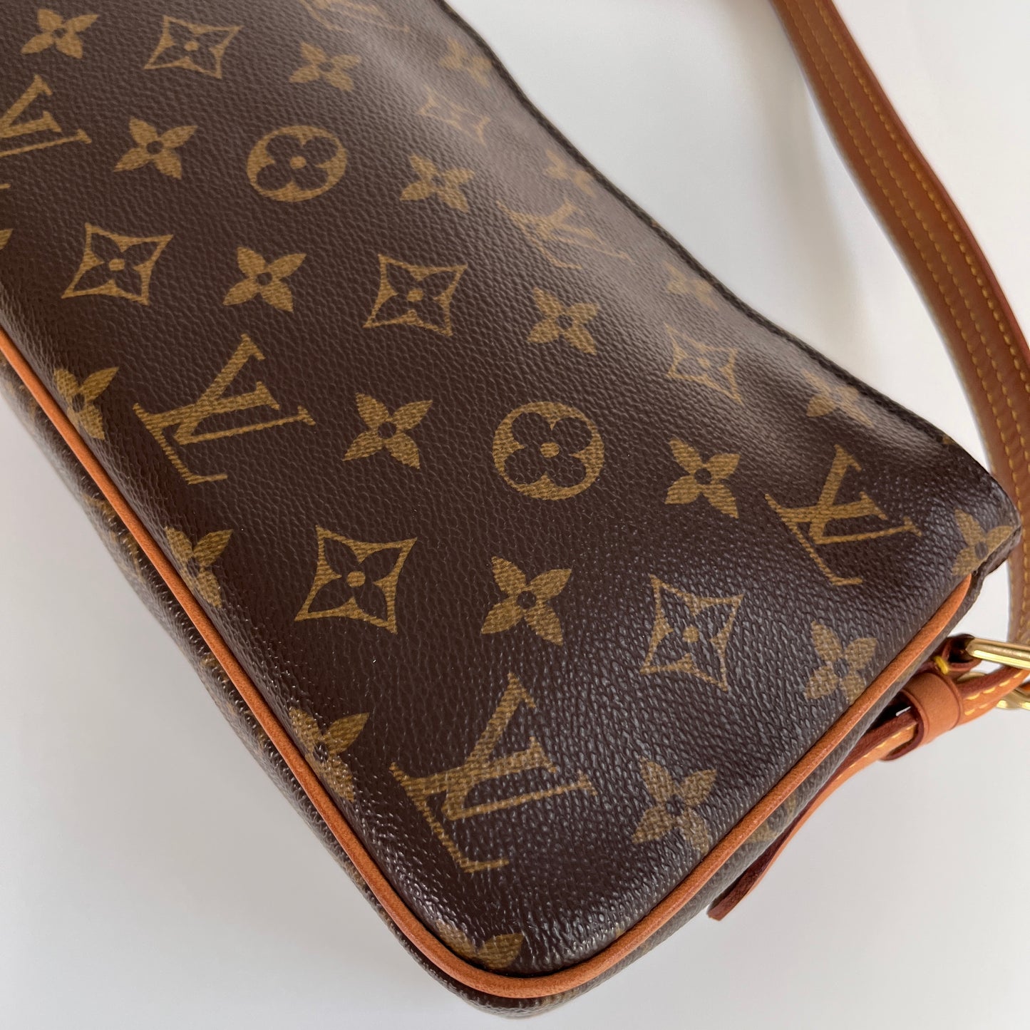 Louis Vuitton Vintage Viva Cite MM Shoulder Bag
