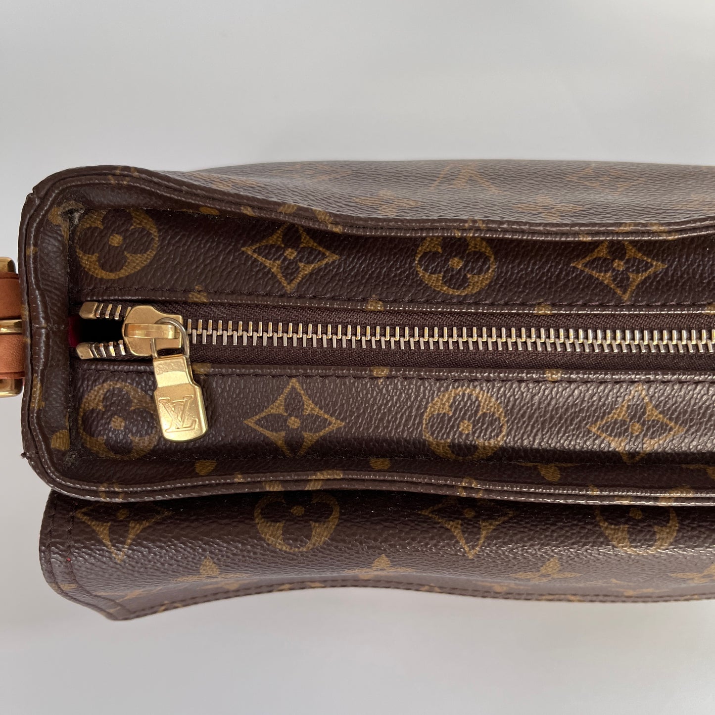 Louis Vuitton Vintage Viva Cite MM Shoulder Bag