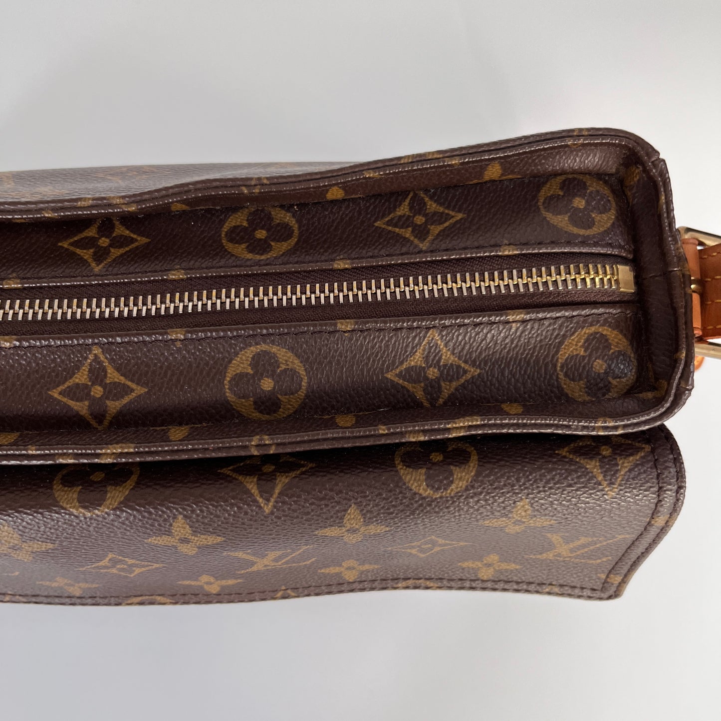 Louis Vuitton Vintage Viva Cite MM Shoulder Bag
