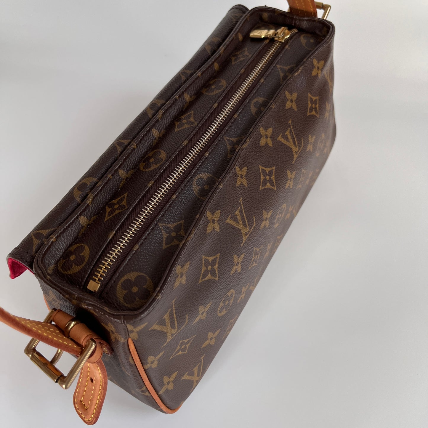 Louis Vuitton Vintage Viva Cite MM Shoulder Bag