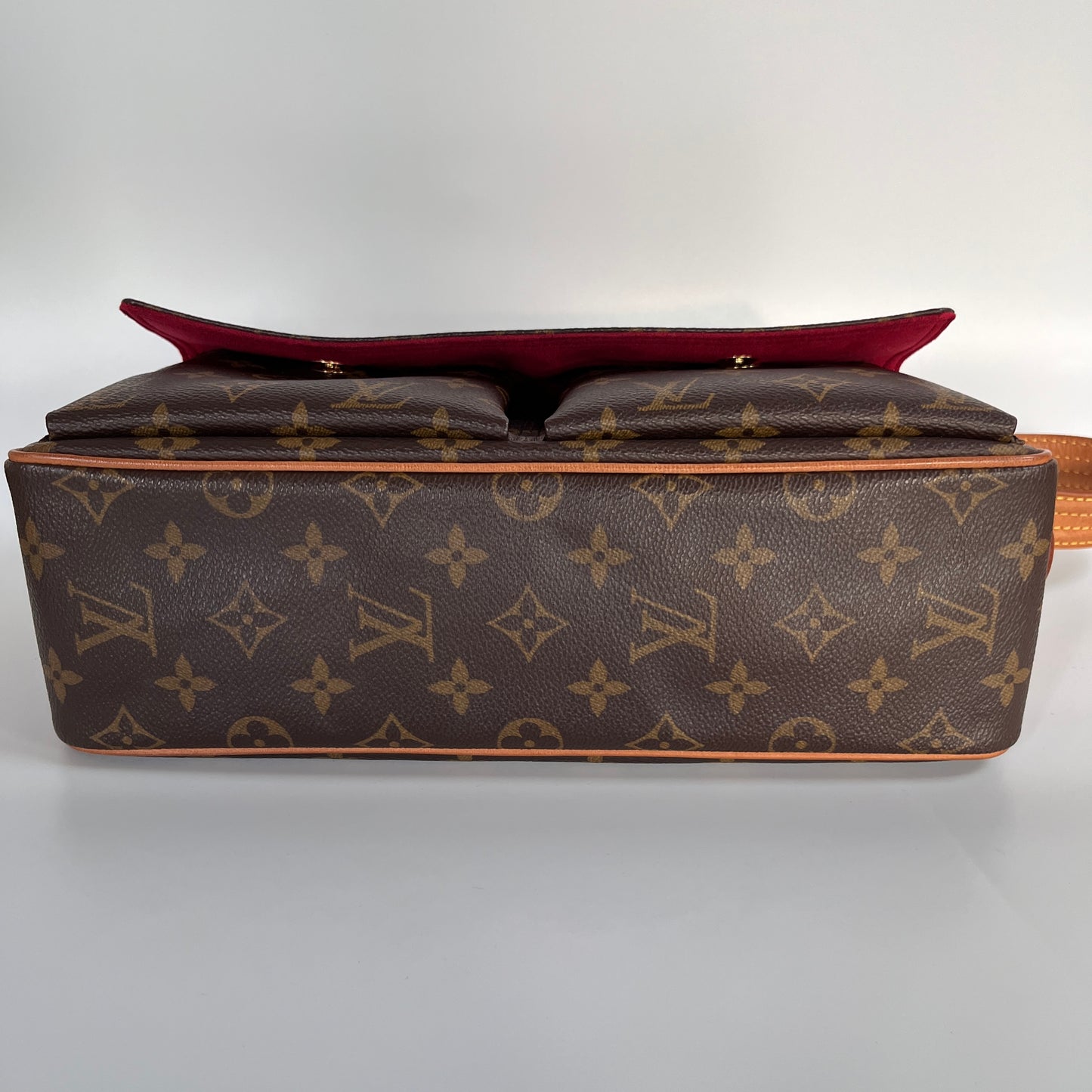 Louis Vuitton Vintage Viva Cite MM Shoulder Bag