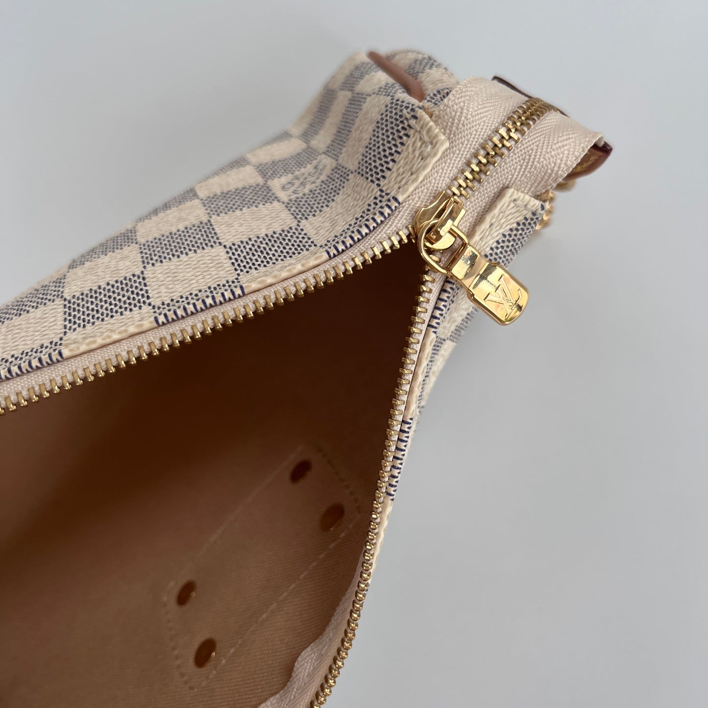 Louis Vuitton Eva PM Damier Azur Clutch