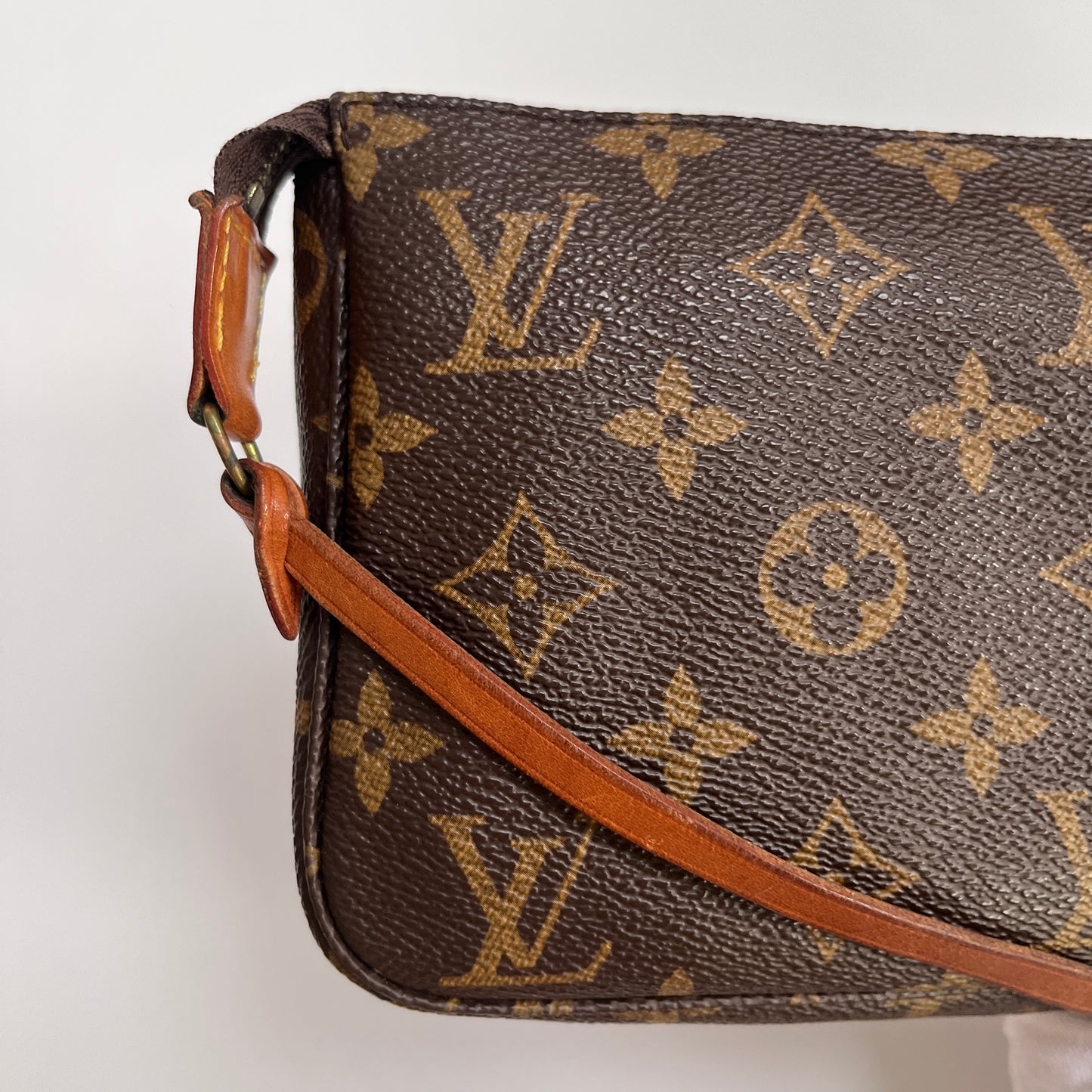 Louis Vuitton Vintage Monogram Pochette/ Pouch