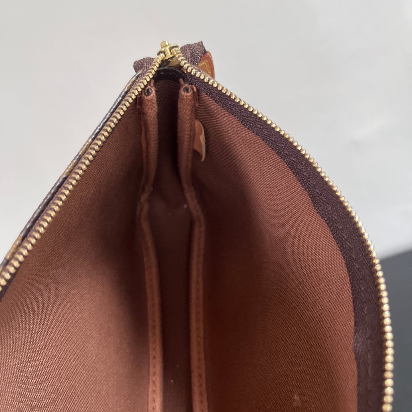 Louis Vuitton Vintage Pochette Monogram