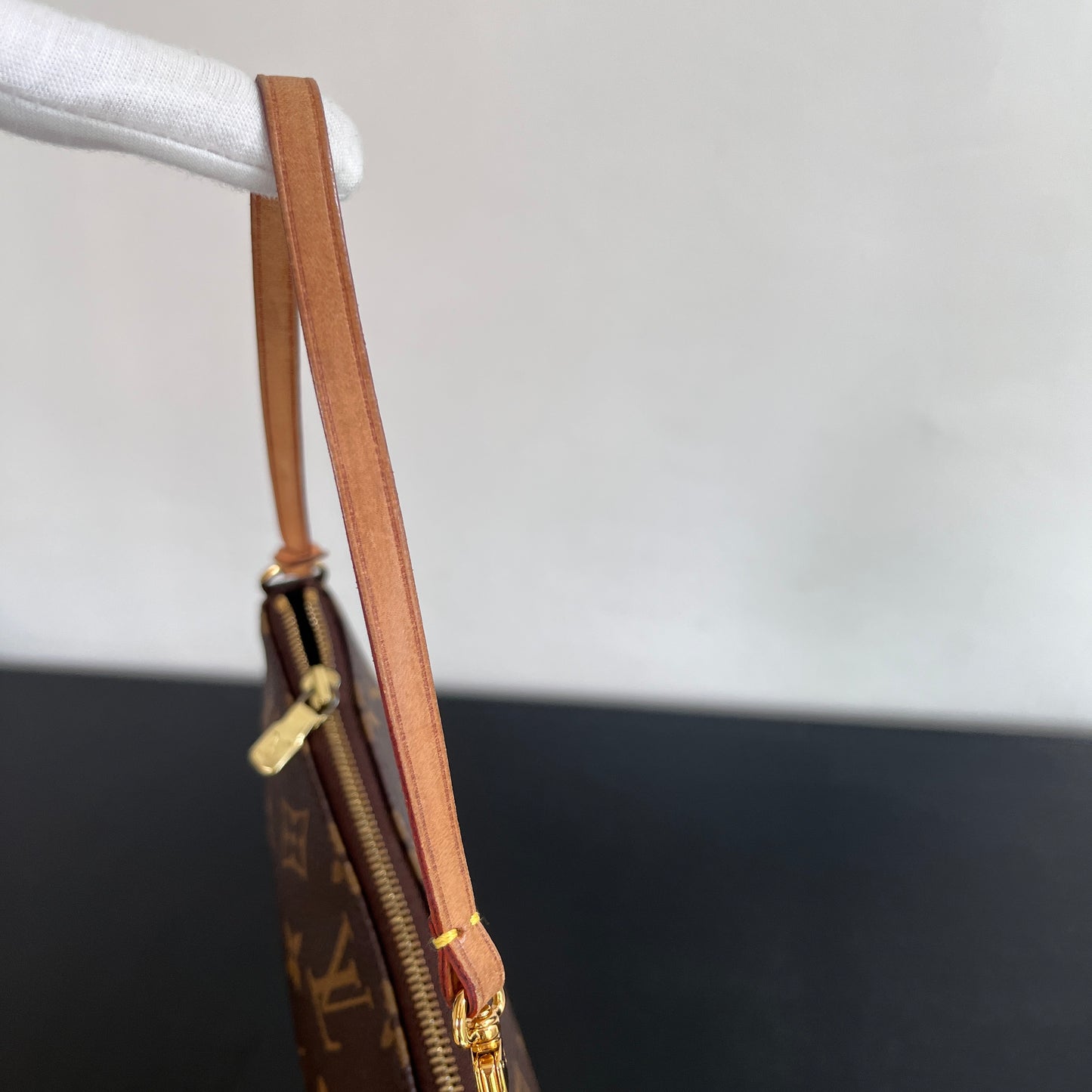 Louis Vuitton Vintage Pochette Monogram