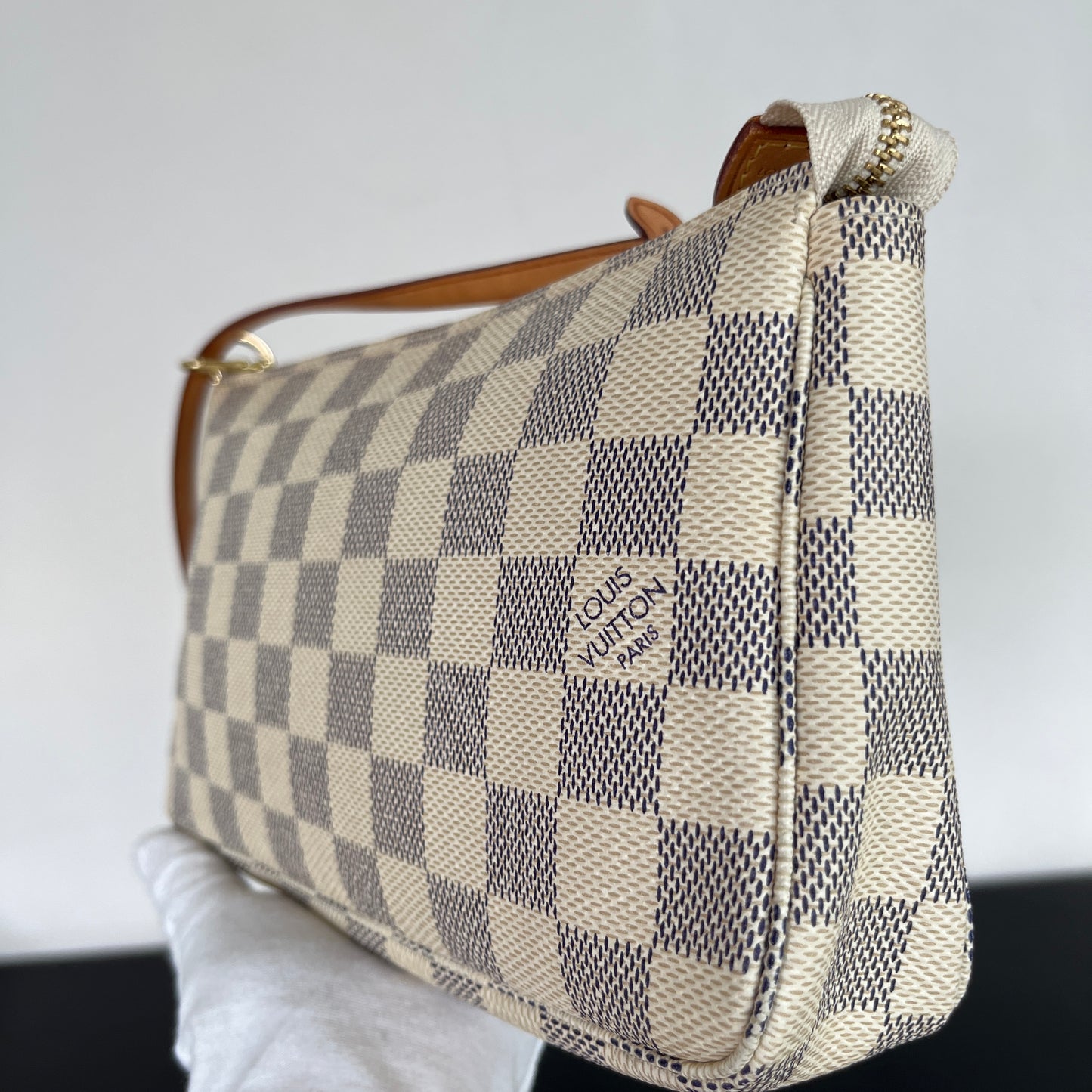 Louis Vuitton Pochette Damier Azur