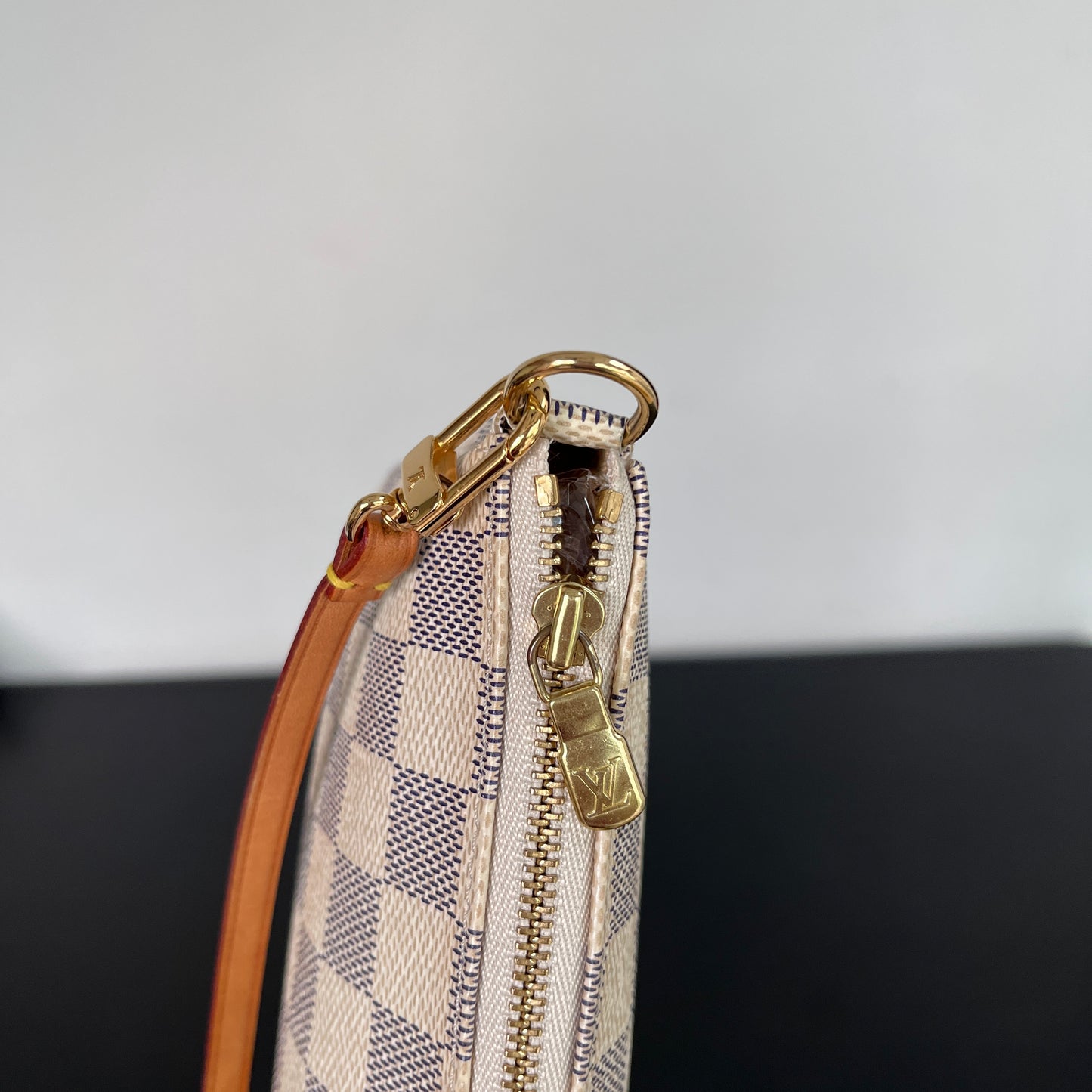 Louis Vuitton Pochette Damier Azur