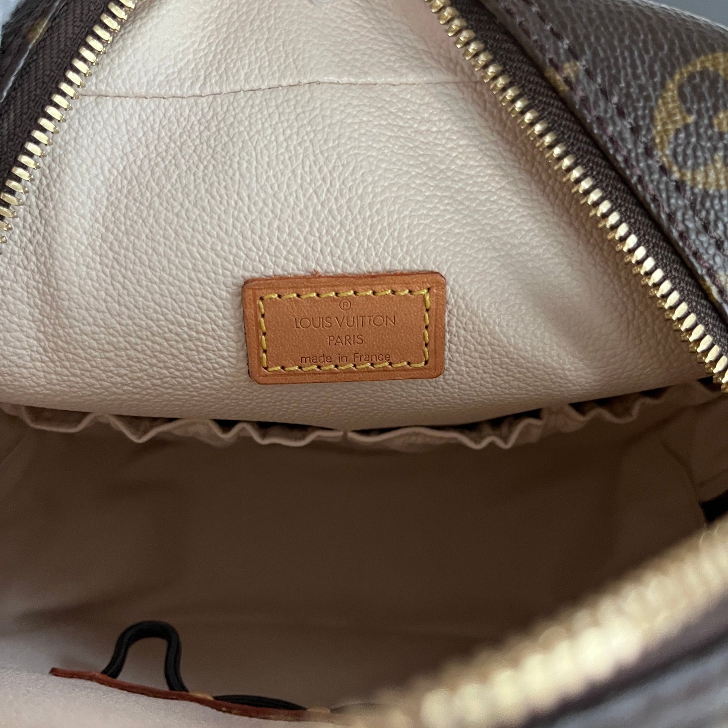 Louis Vuitton Vintage Spontini Monogram