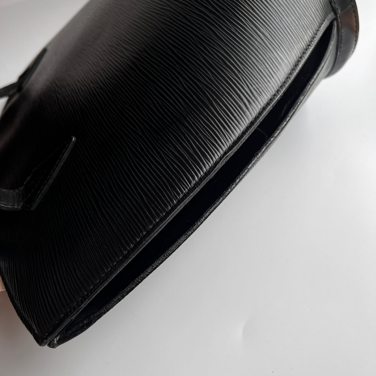 Louis Vuitton	Vintage Black Epi Saint Jacques GM Shoulder Bag