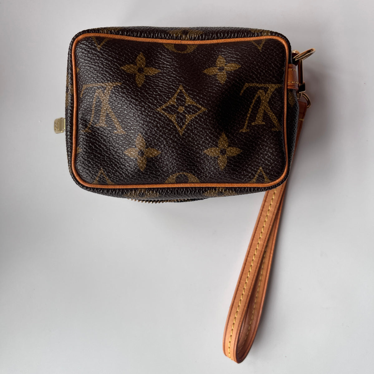 Louis Vuitton Wapity Monogram Pouch Wrislet