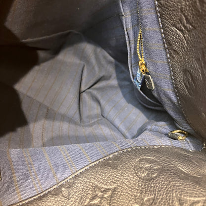 Louis Vuitton Artsy Black MM Bag