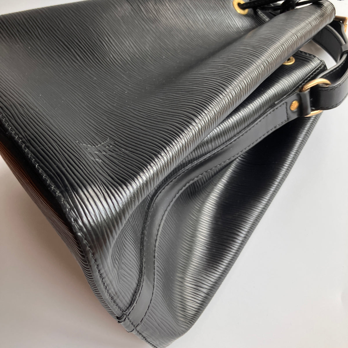 Louis Vuitton Vintage Petit Noé Black Epi Bucket Bag