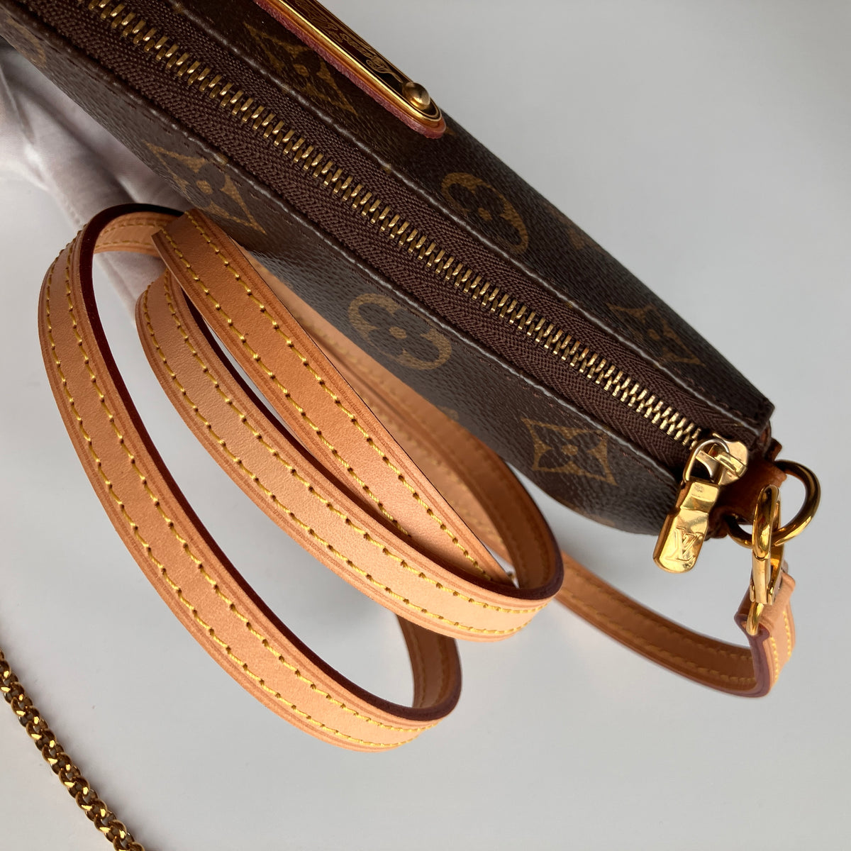 Louis Vuitton Eva PM Monogram Clutch/ Crossbody Bag