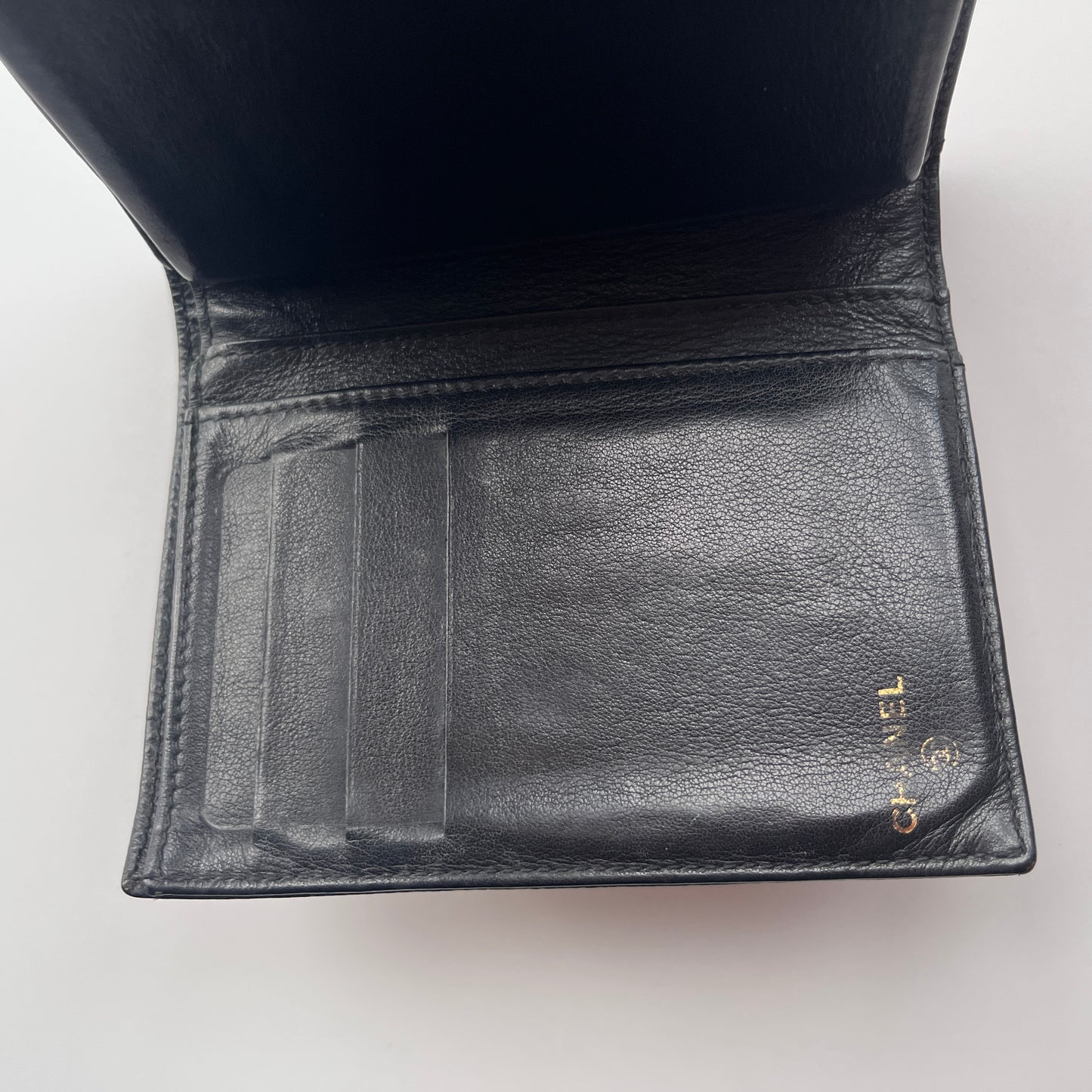 Chanel Vintage Bi-fold Caviar Wallet