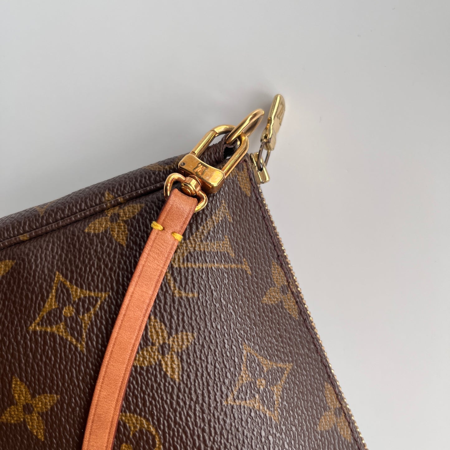 Louis Vuitton Vintage Monogram Pochette