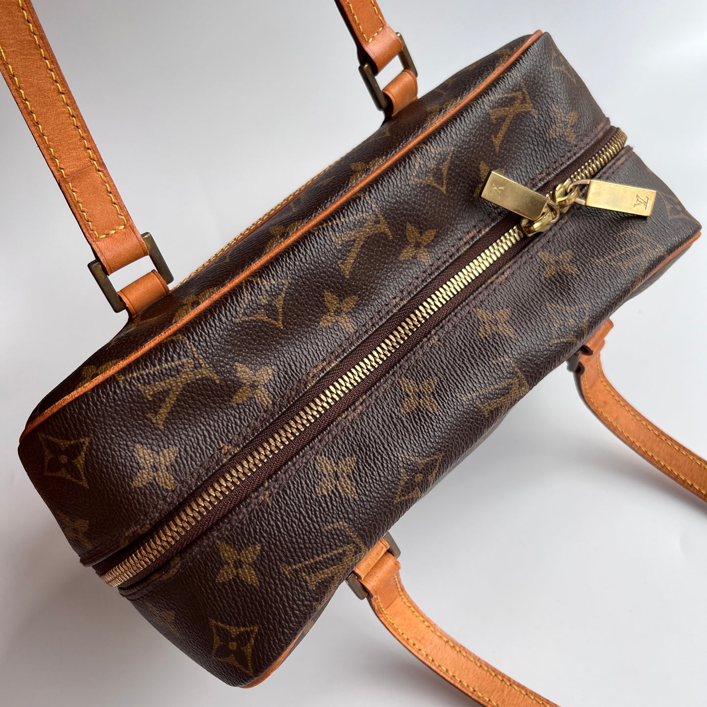 Louis Vuitton Cite MM Shoulder Bag