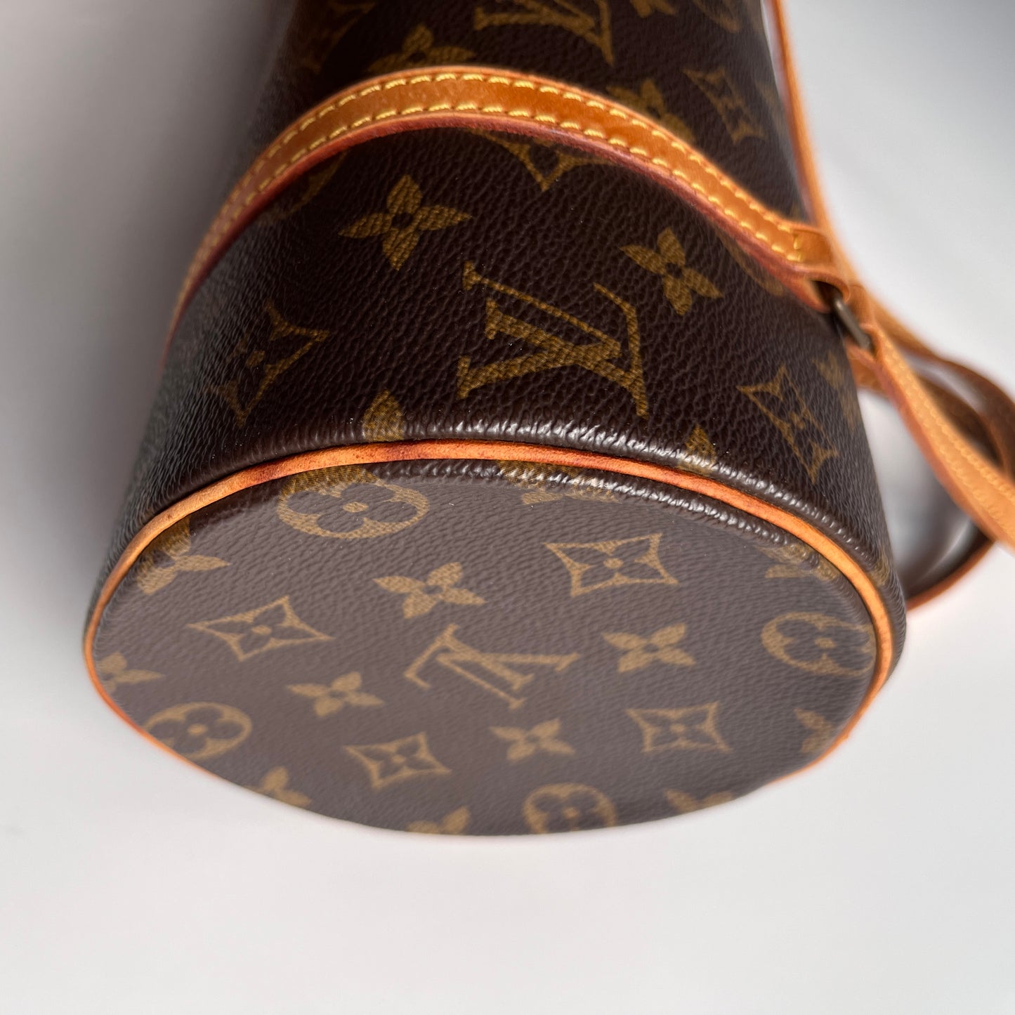 Louis Vuitton Papillon 26 Monogram Handbag