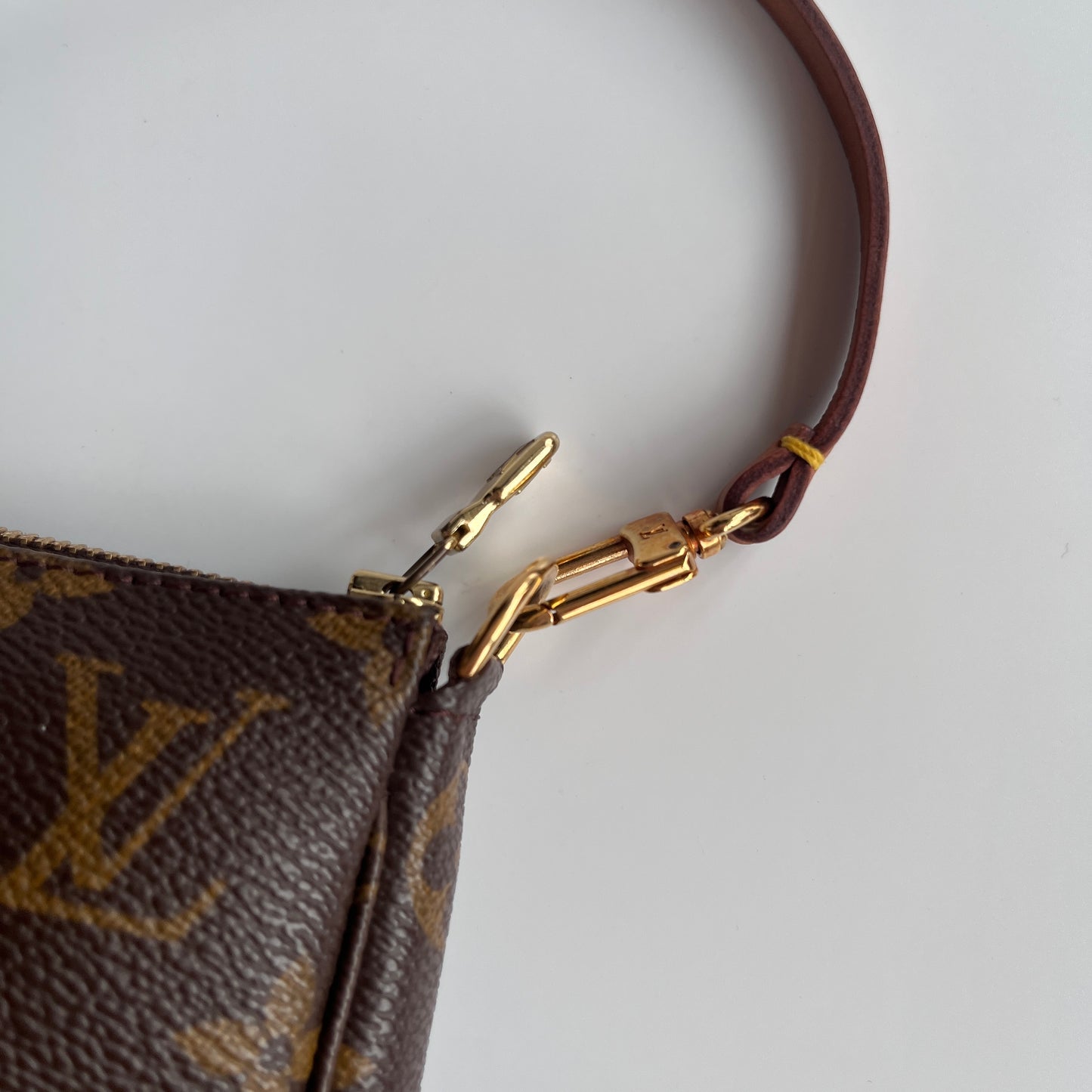 Louis Vuitton Vintage Monogram Pochette
