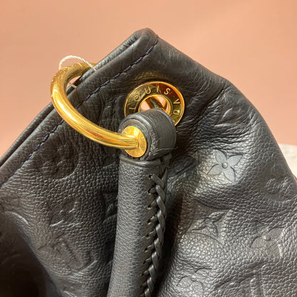 Louis Vuitton Artsy Black MM Bag