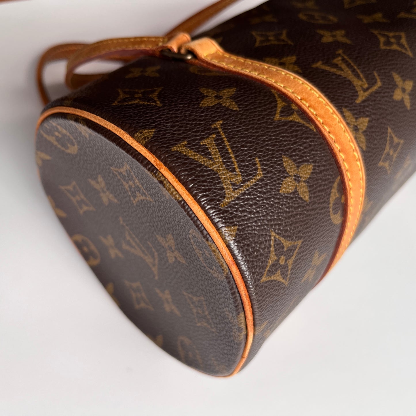 Louis Vuitton Papillon 26 Monogram Handbag
