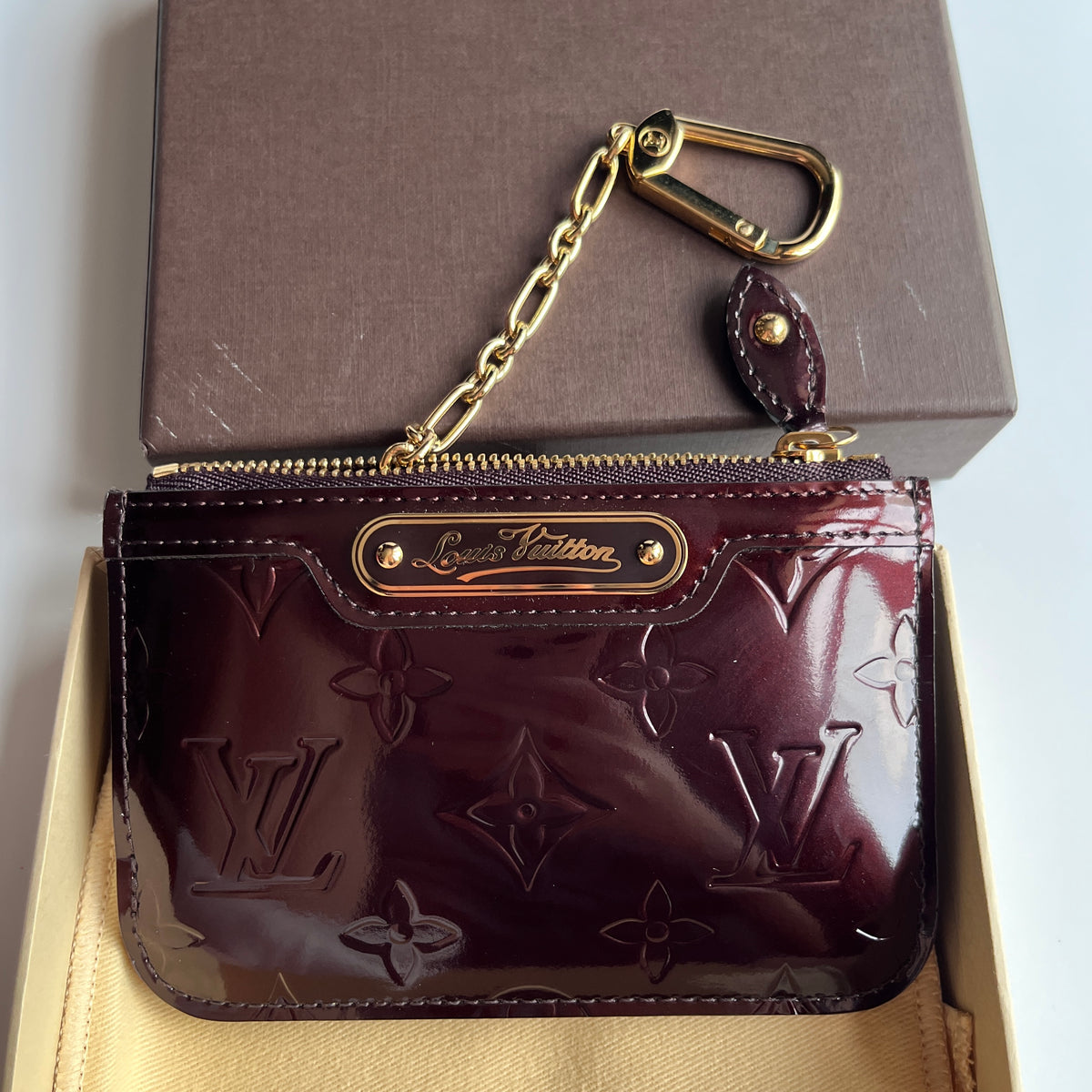 Louis Vuitton Amarante Vernis Pochette Cle Key Coin Case