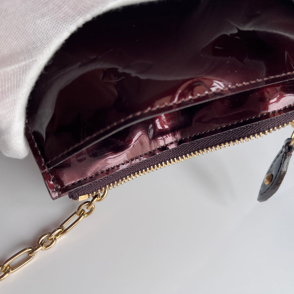 Louis Vuitton Amarante Vernis Pochette Cle Key Coin Case