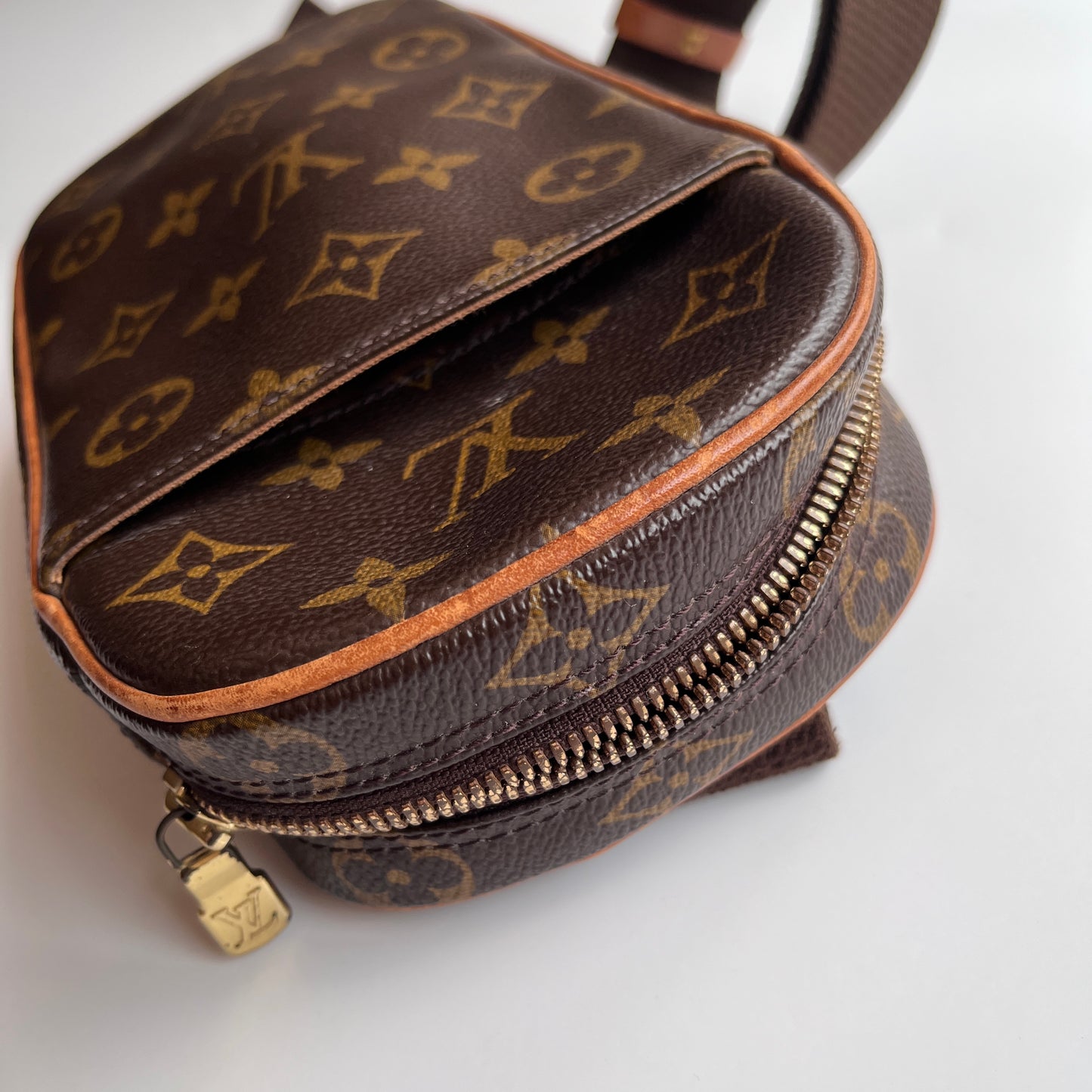 Louis Vuitton Unisex Gange crossbody/ waist/ bum bag