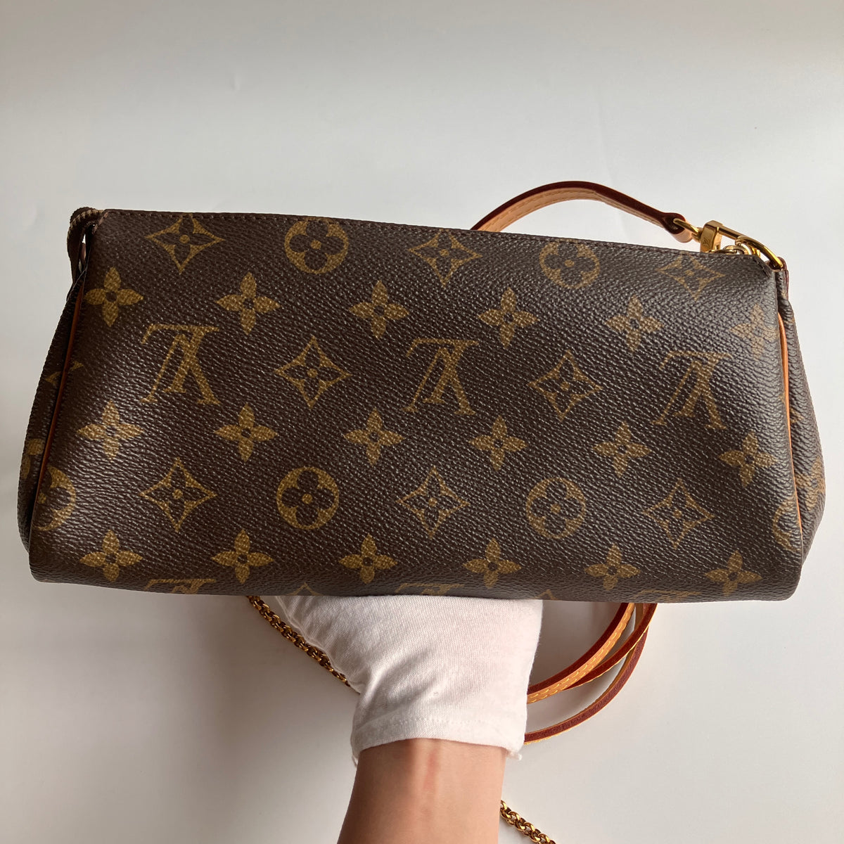 Louis Vuitton Eva PM Monogram Clutch/ Crossbody Bag