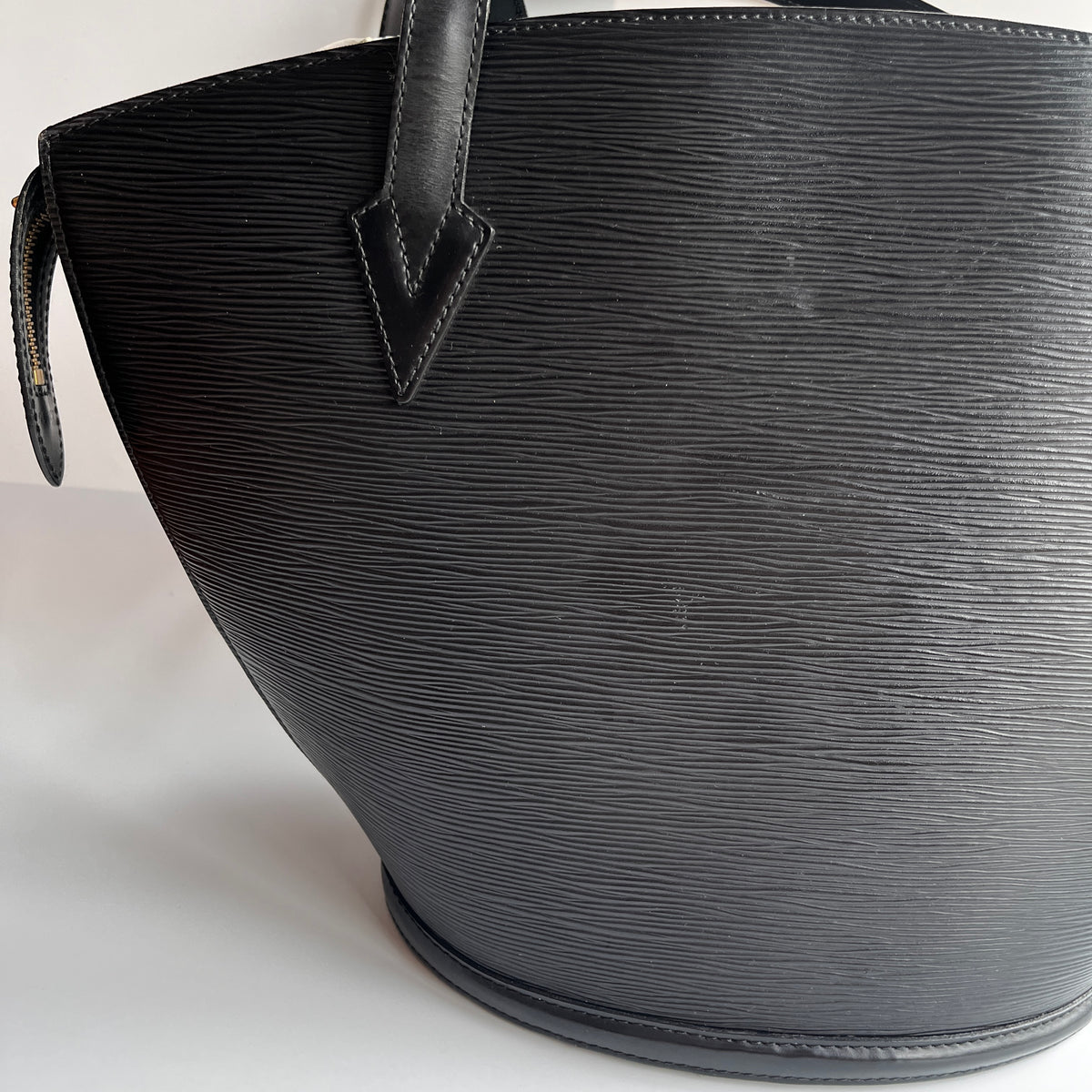 Louis Vuitton	Vintage Black Epi Saint Jacques GM Shoulder Bag