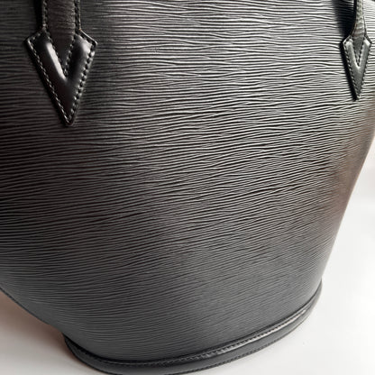 Louis Vuitton	Vintage Black Epi Saint Jacques GM Shoulder Bag
