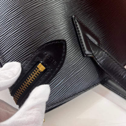 Louis Vuitton	Vintage Black Epi Saint Jacques GM Shoulder Bag