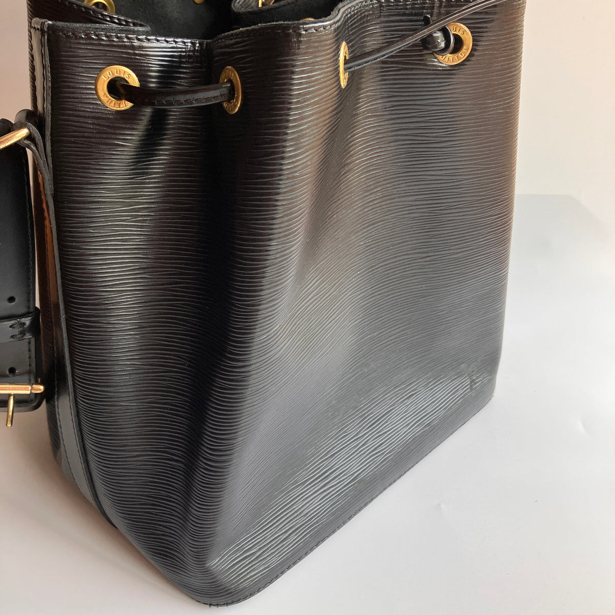 Louis Vuitton Vintage Petit Noé Black Epi Bucket Bag