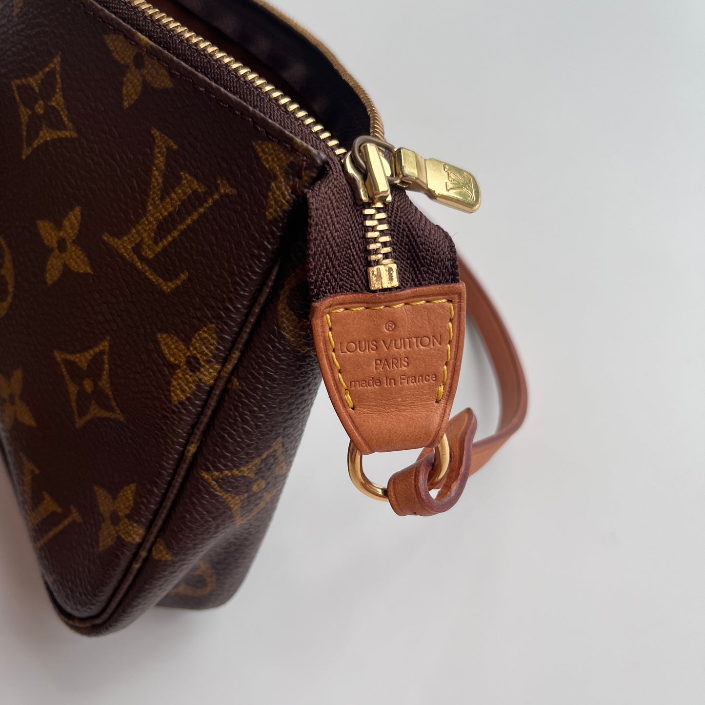 Louis Vuitton Vintage Monogram Pochette