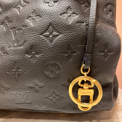 Louis Vuitton Artsy Black MM Bag